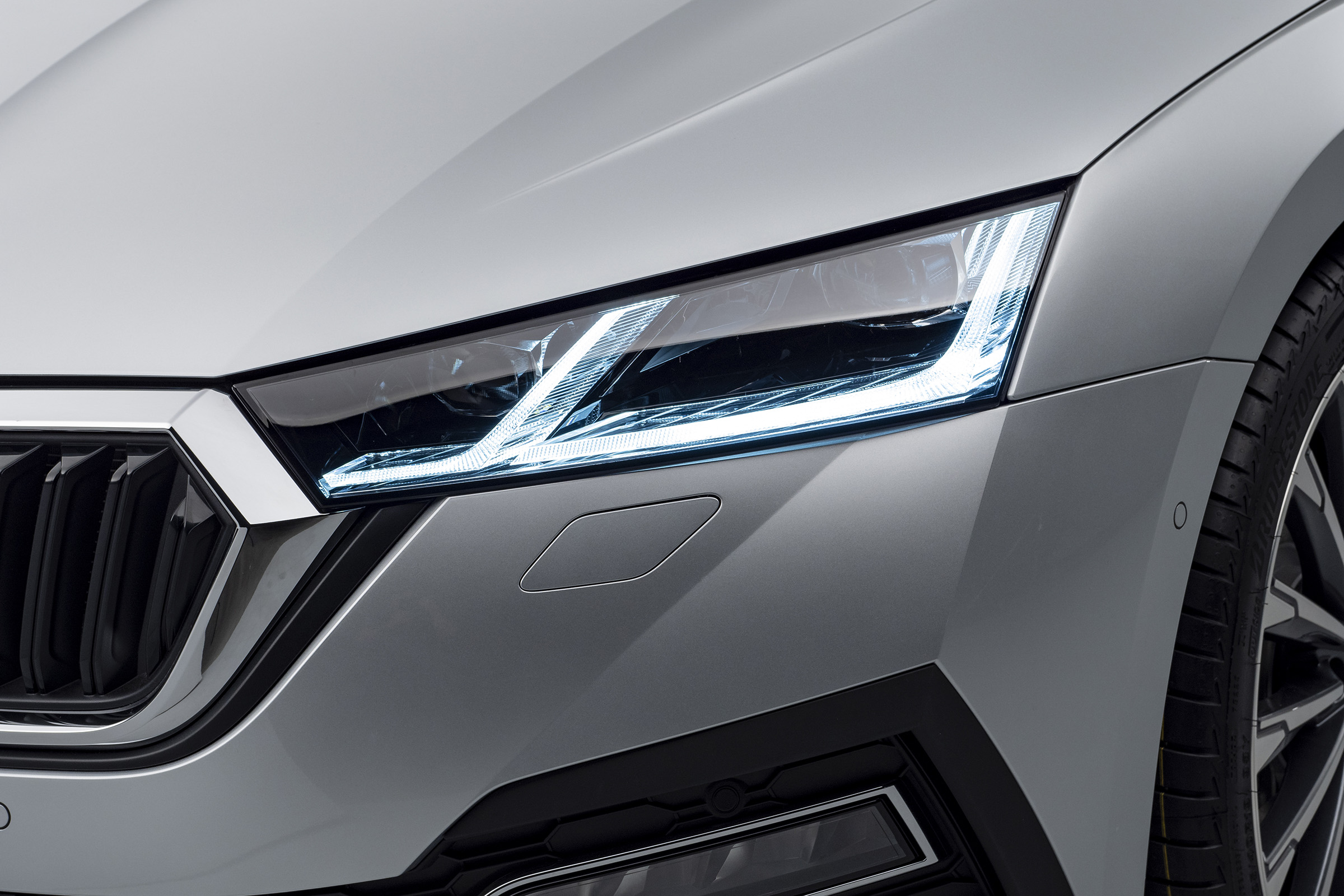 2020 Skoda Octavia headlight