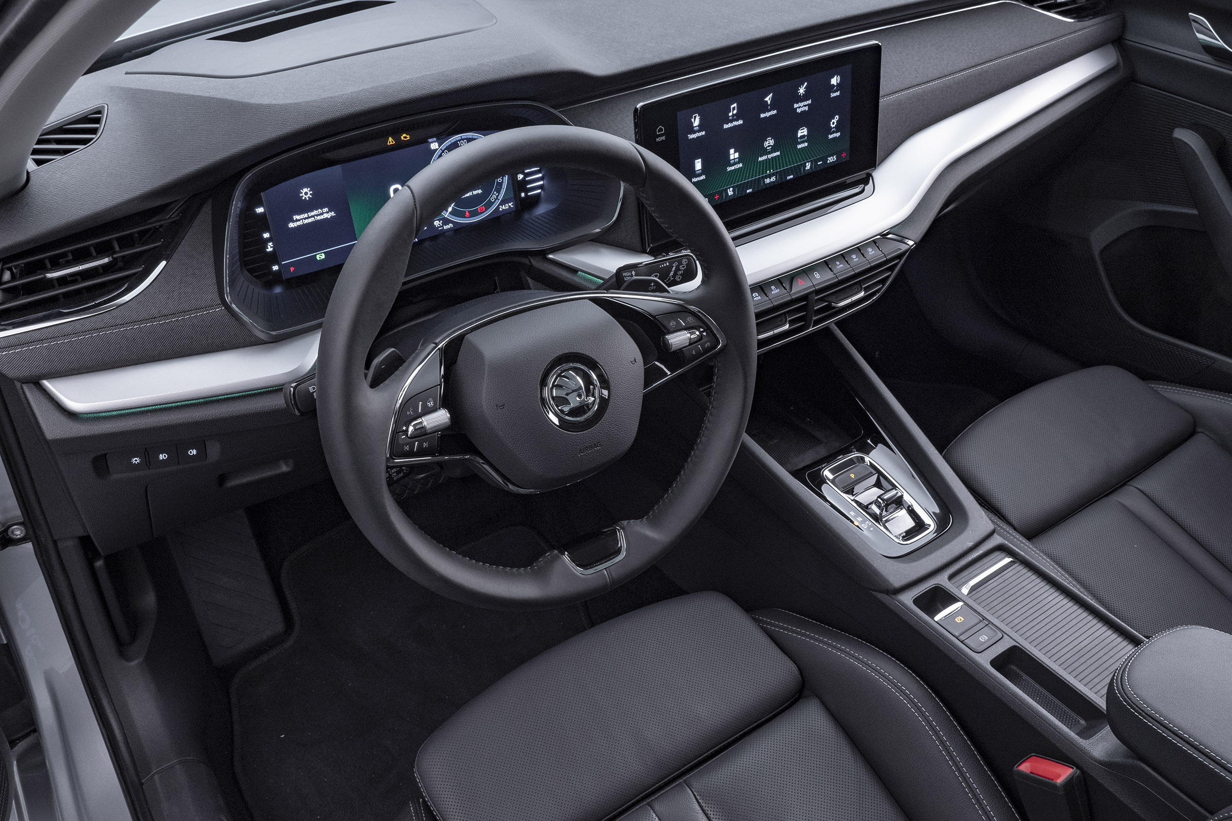 2020 Skoda Octavia steering wheel