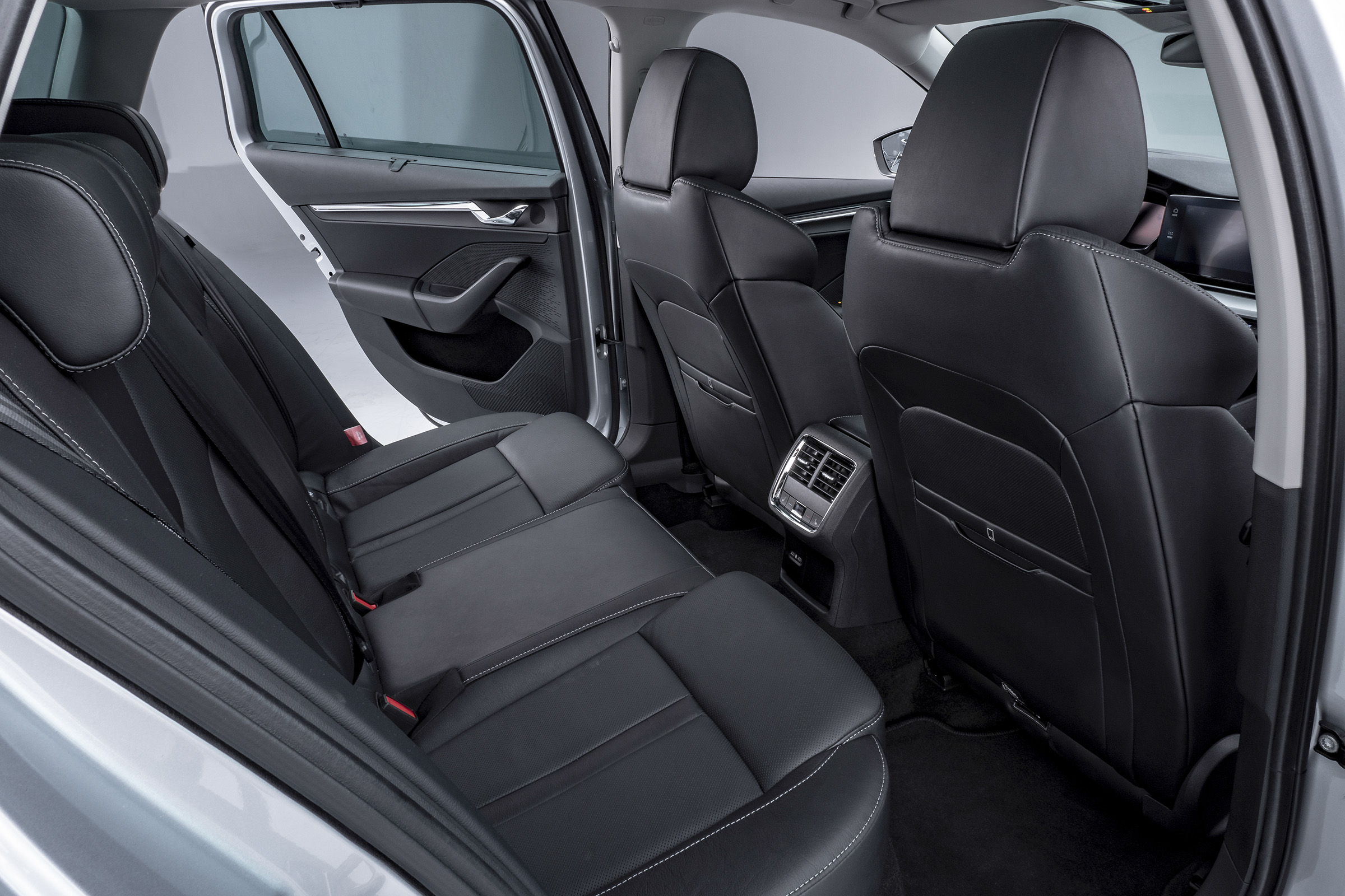 2020 Skoda Octavia rear seats