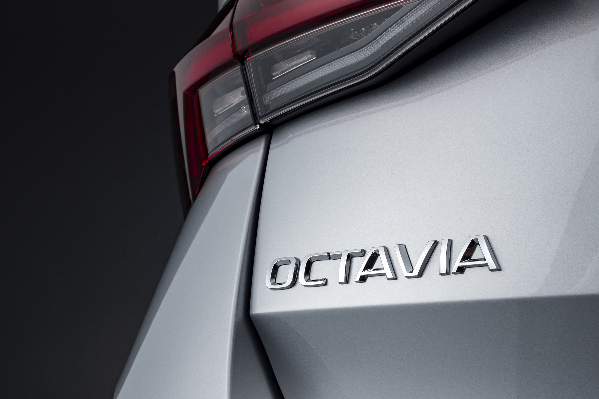2020 Skoda Octavia badge