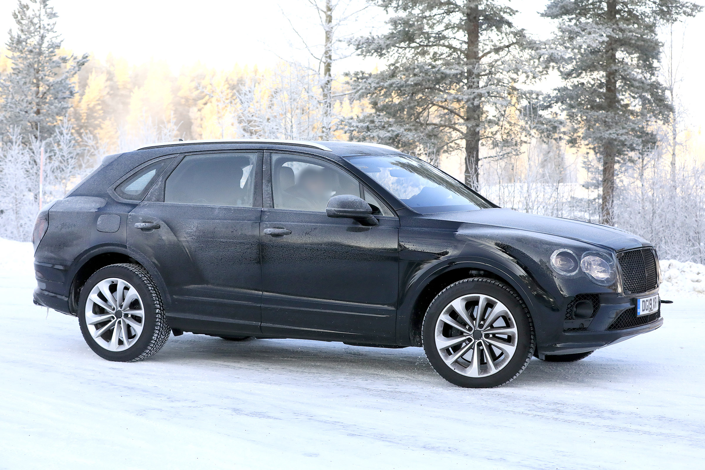 Bentley Bentayga prototype - side view