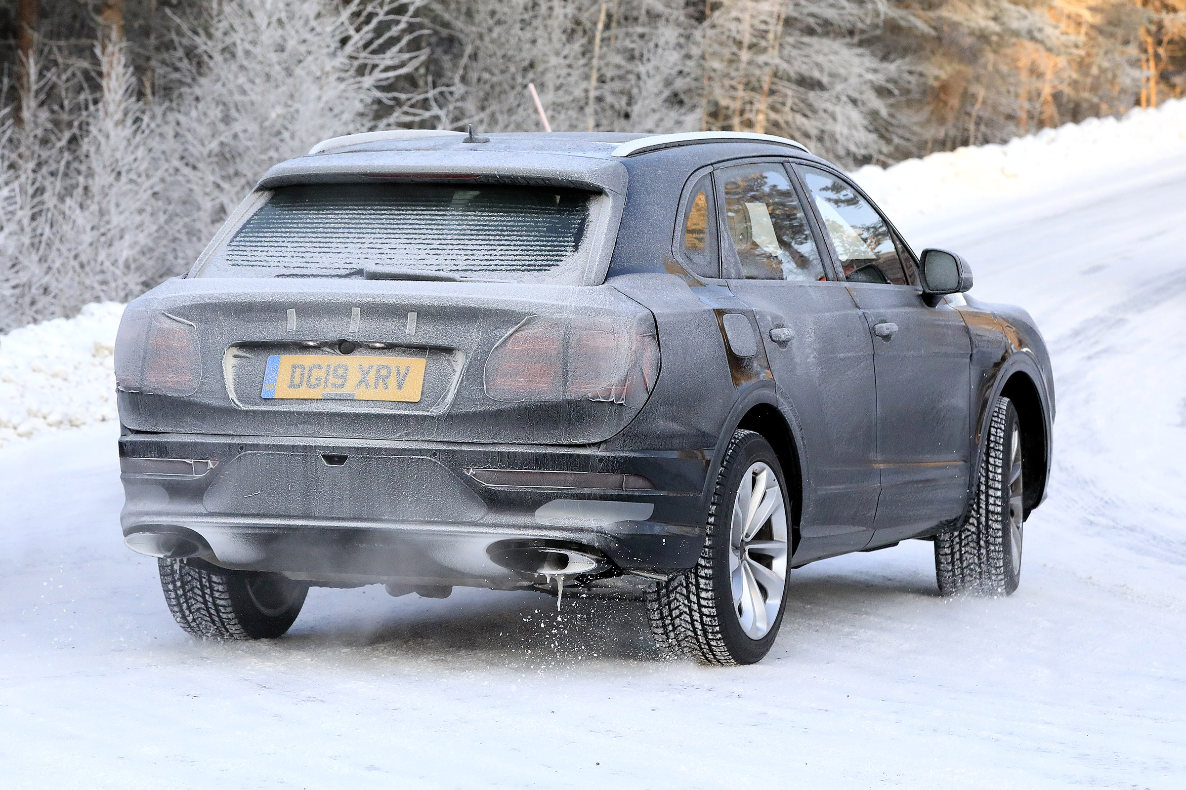 Bentley Bentayga prototype - rear
