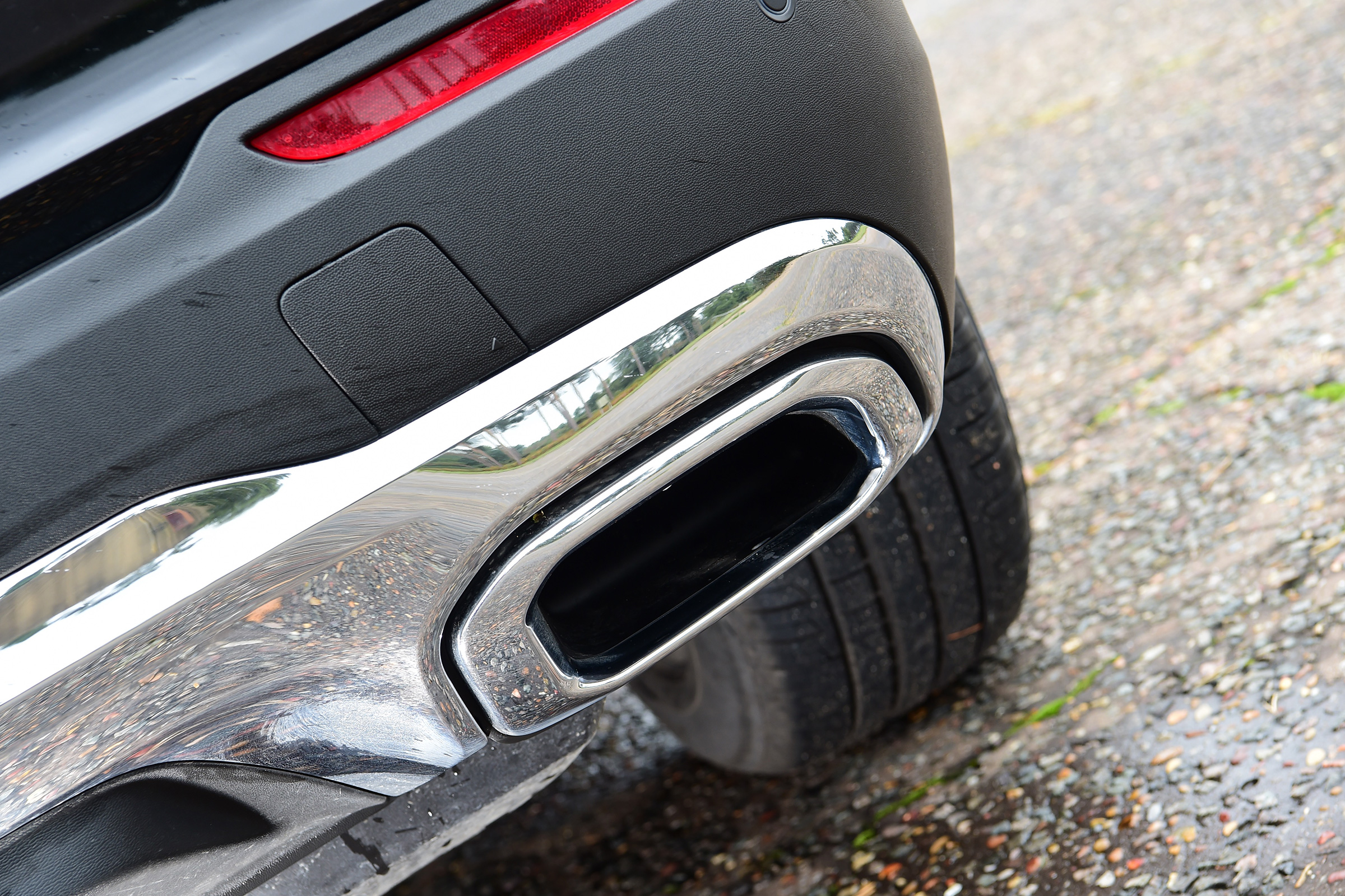 Mercedes GLC SUV exhaust