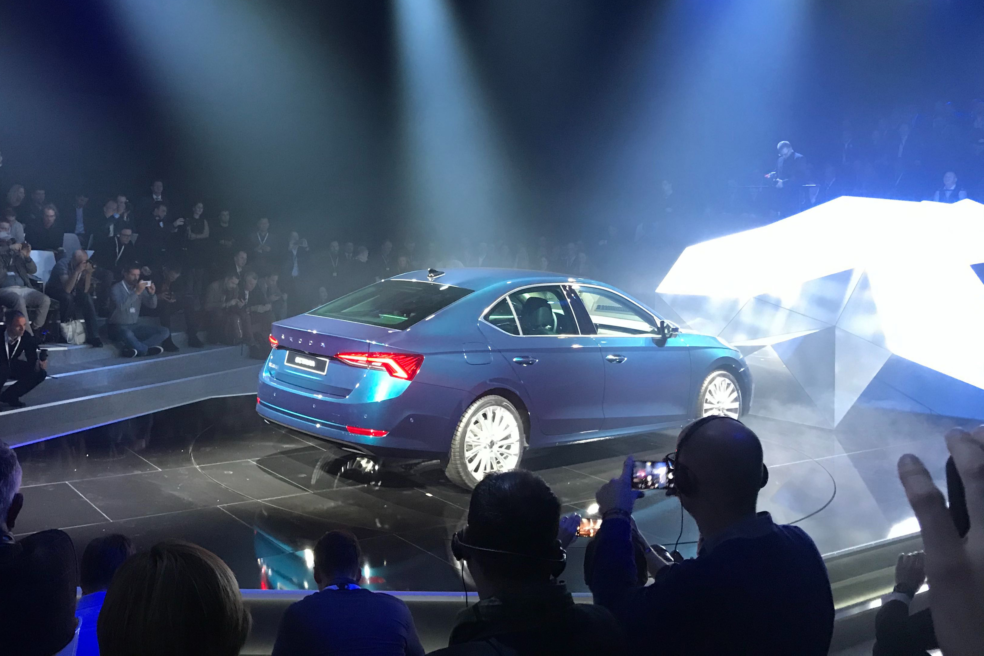 2020 Skoda Octavia hatchback - rear view