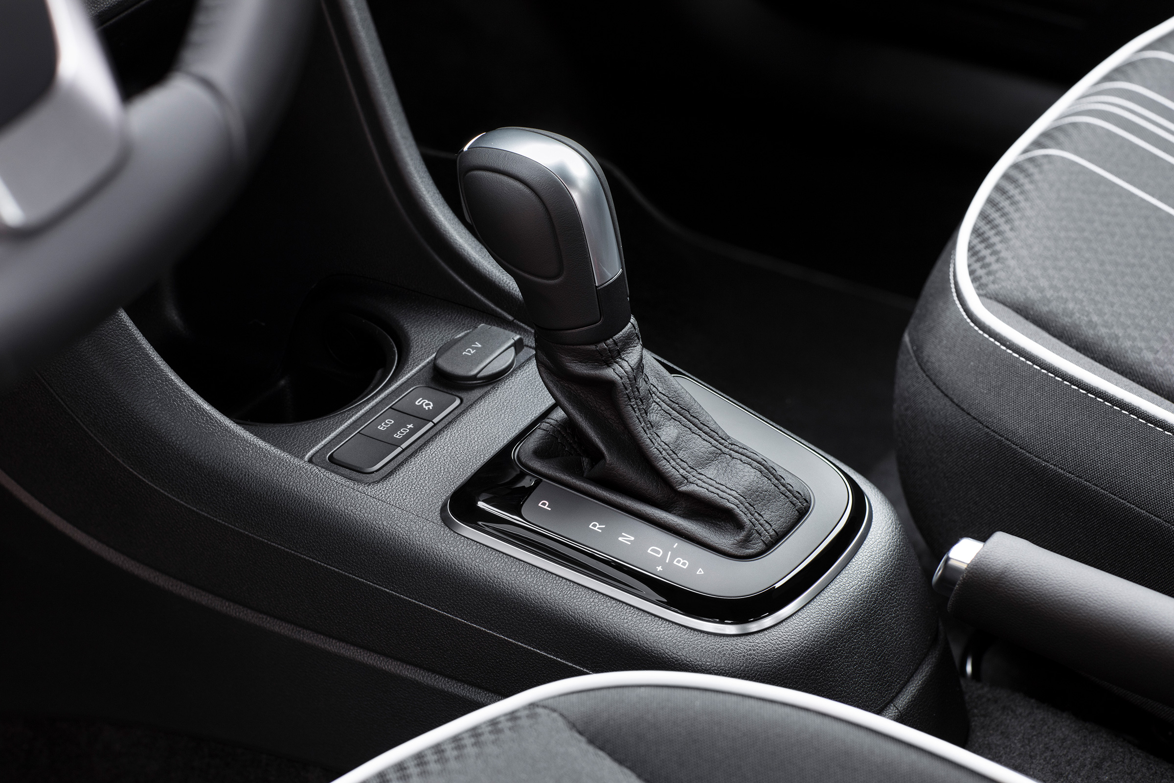 2019 SEAT Mii Electric - EV gearbox shifter