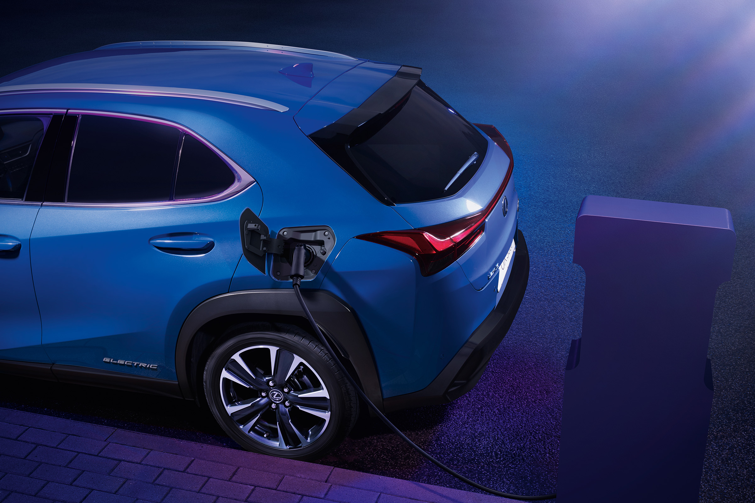 Lexus UX 300e rear