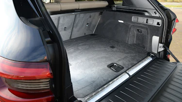 BMW X5 xDrive45e SUV boot