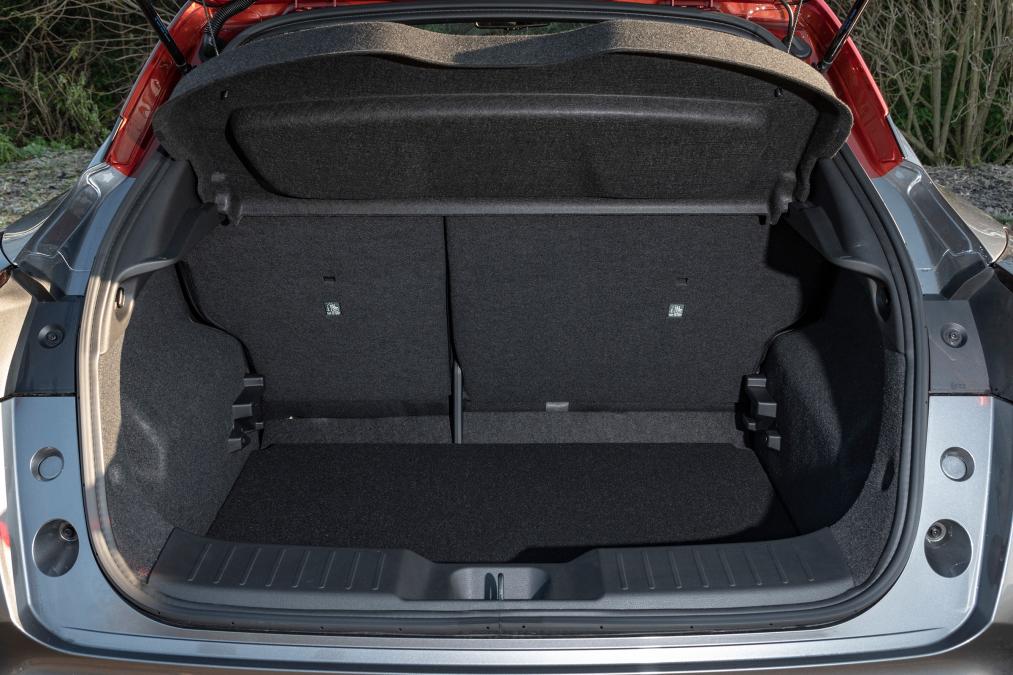 Nissan Juke SUV boot
