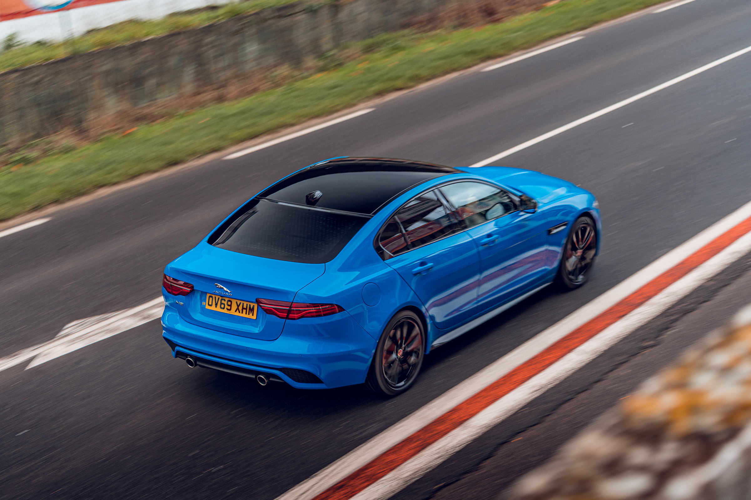 Jaguar XE Reims Edition driving on road
