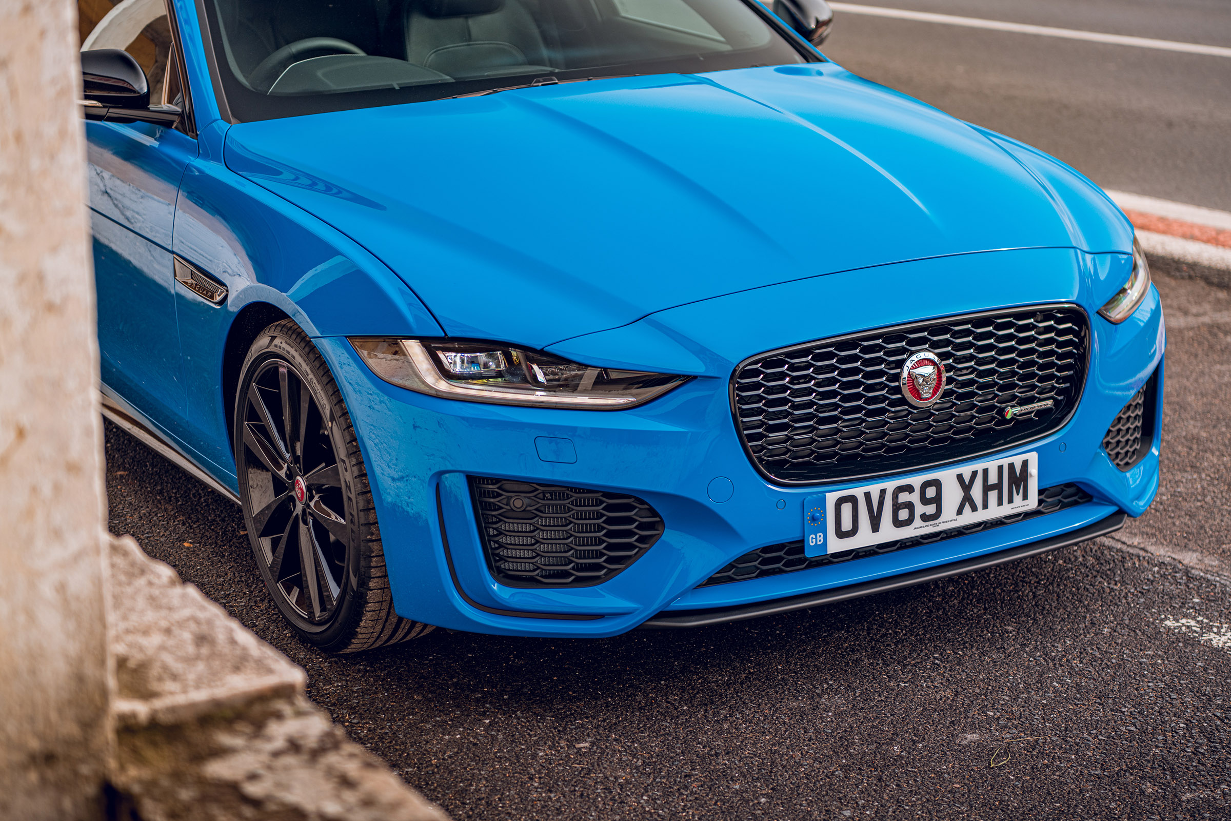 Jaguar XE Reims Edition front end detail