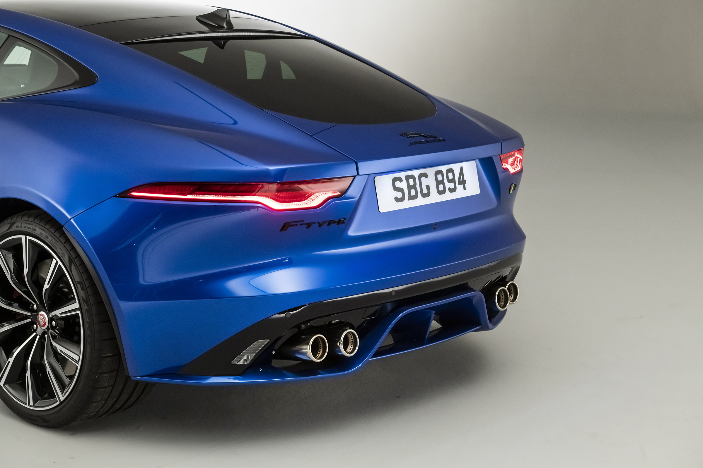 2020 Jaguar F-Type rear end details