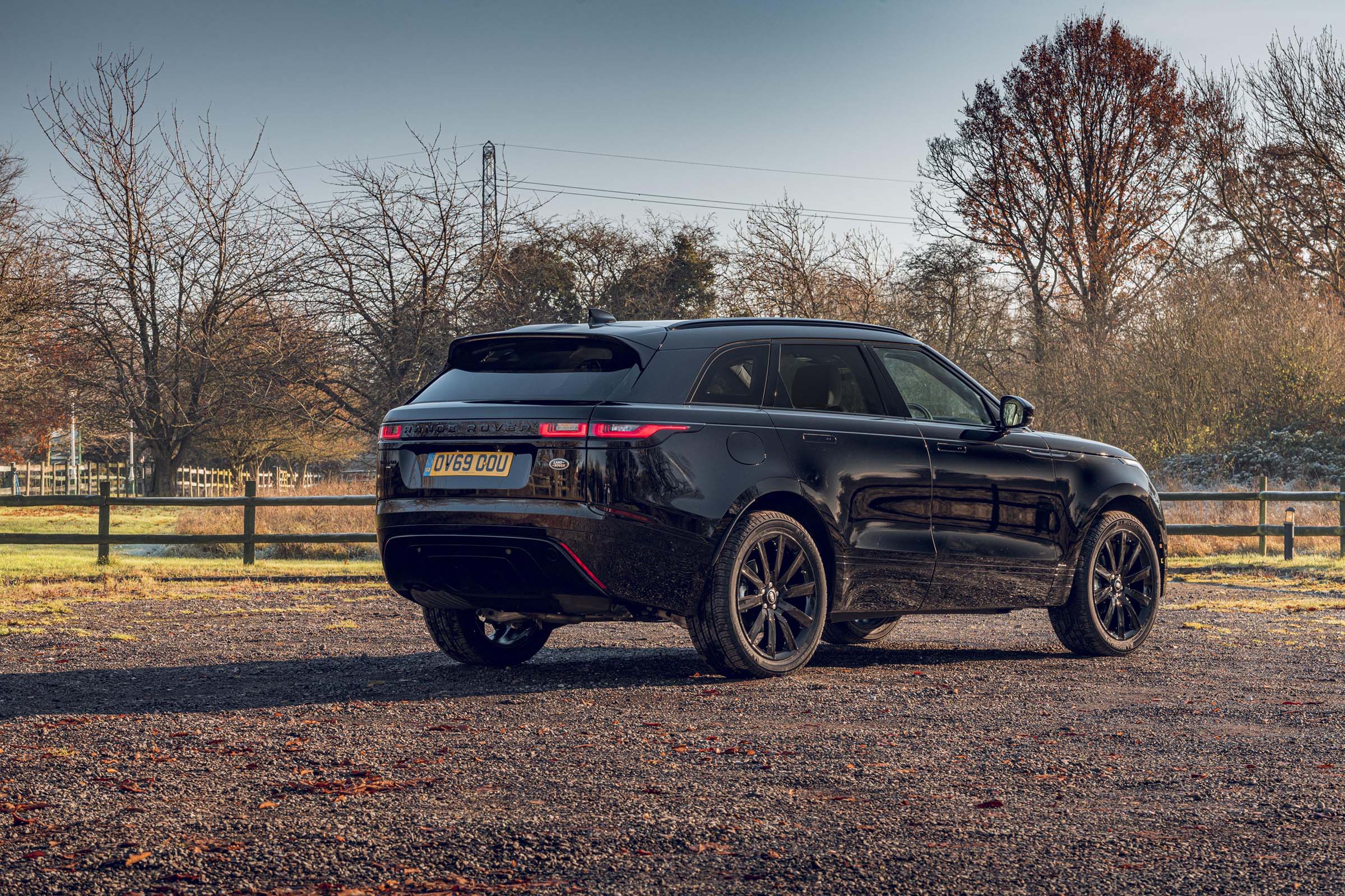 Range Rover Velar R-Dynamic Black rear