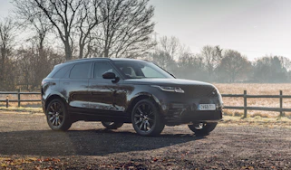 Range Rover Velar R-Dynamic Black front