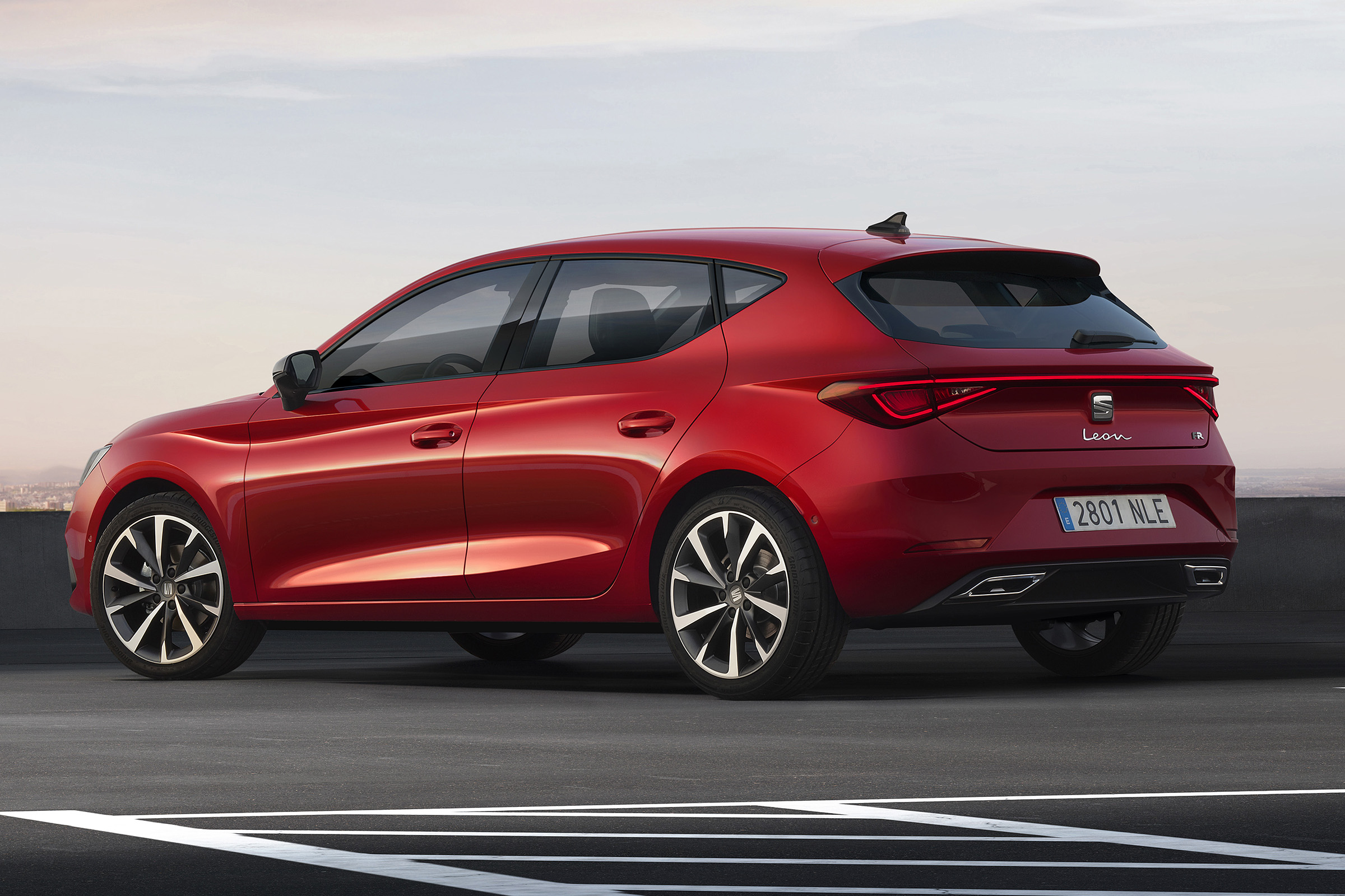 2020 SEAT Leon - rear view