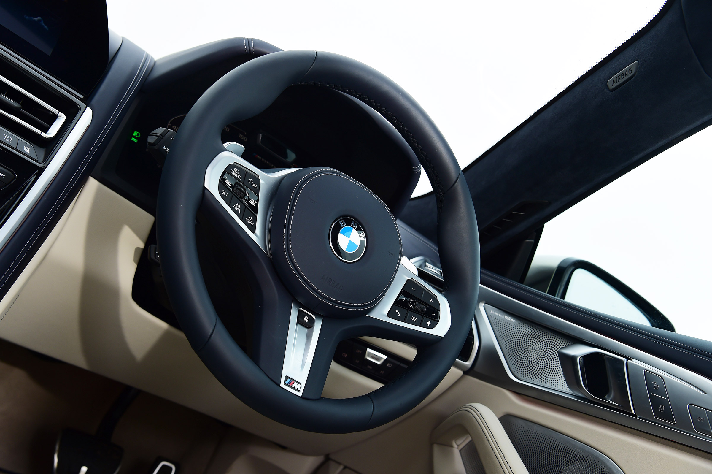 BMW 8 Series Gran Coupe saloon steering wheel