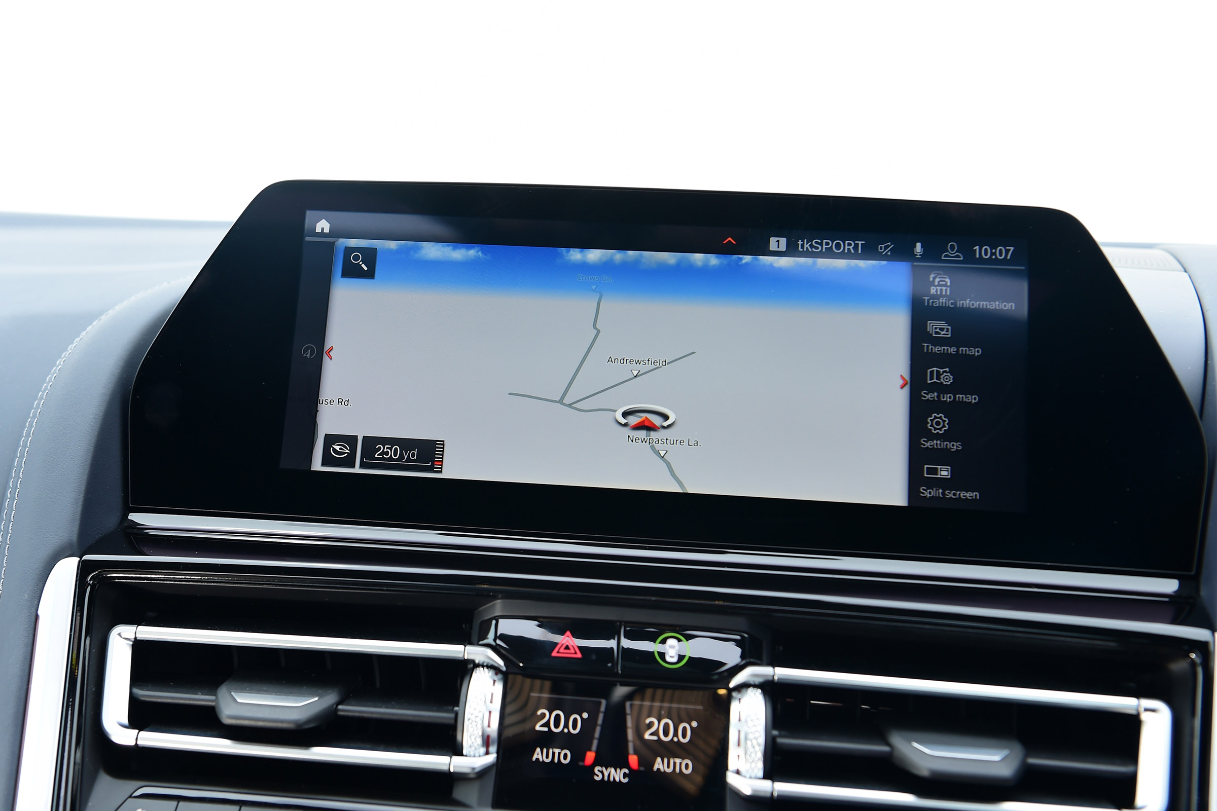 BMW 8 Series Gran Coupe saloon infotainment display