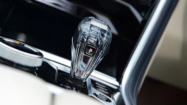 BMW 8 Series Gran Coupe saloon gearlever