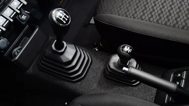 Suzuki Jimny SUV gearlever
