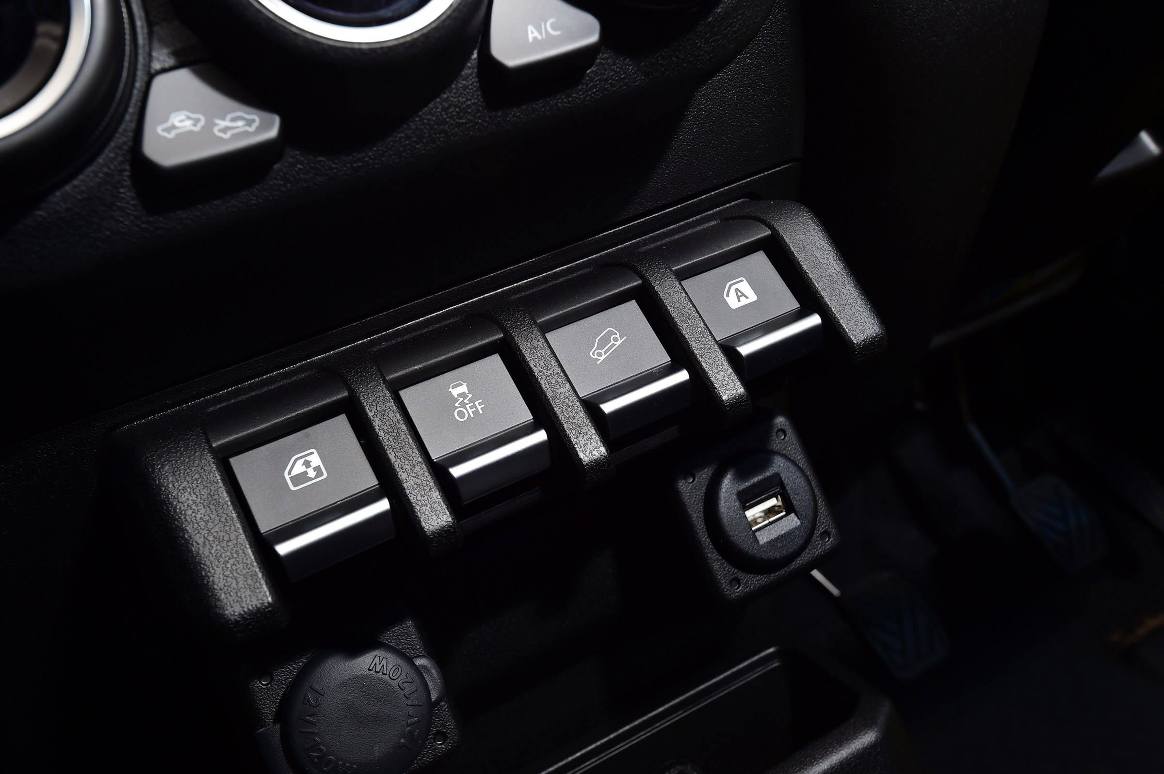 Suzuki Jimny SUV switches
