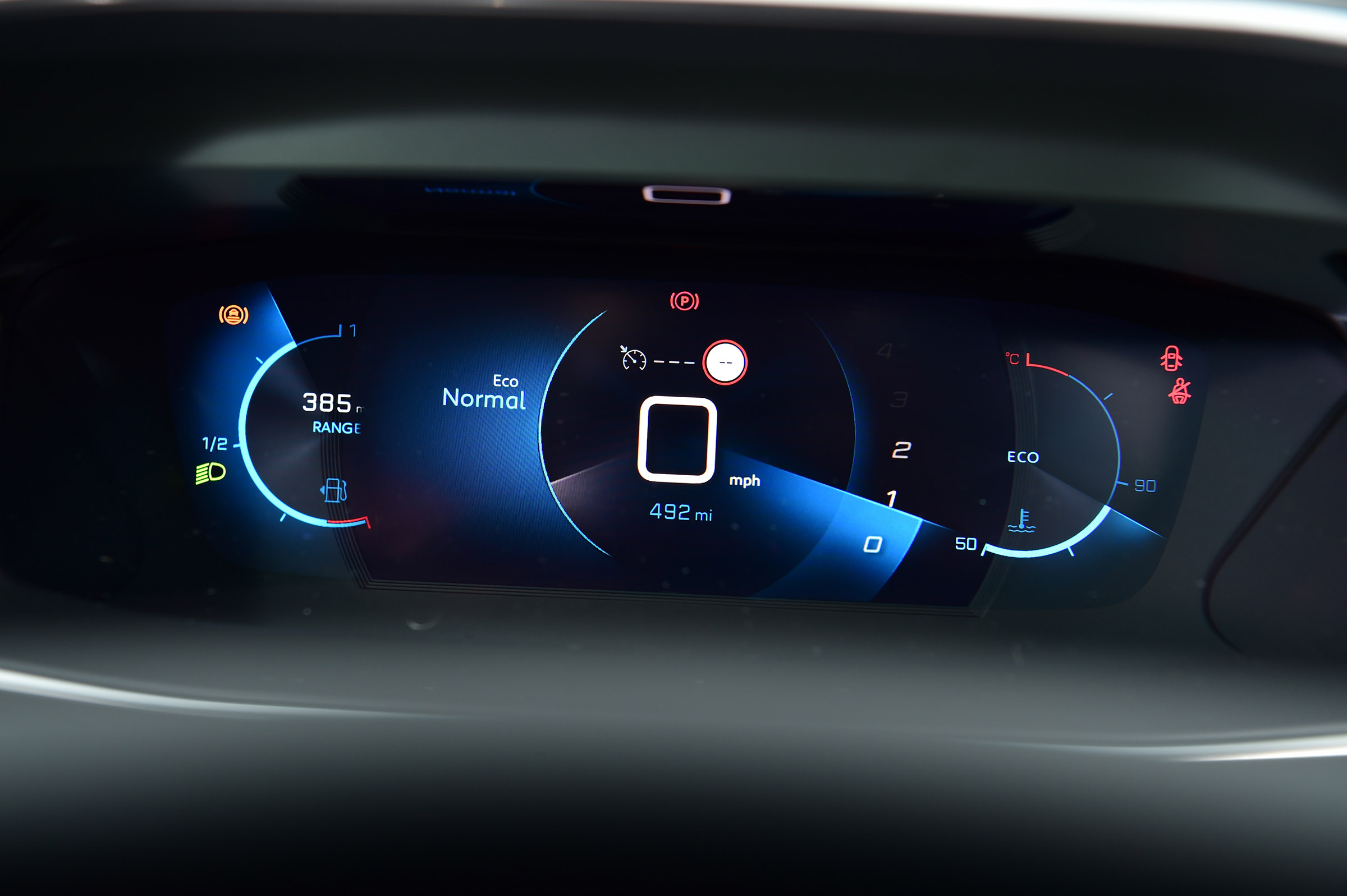 Peugeot 208 hatchback 3D i-Cockpit