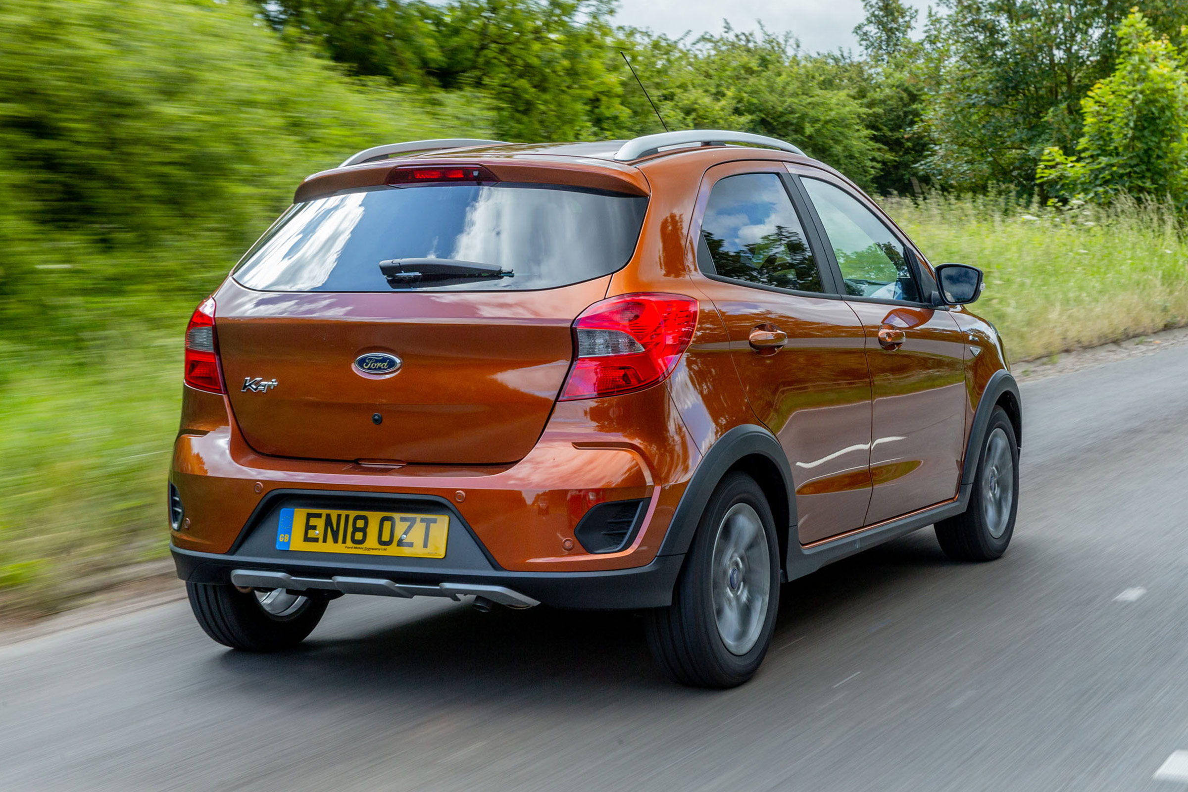 Ford Ka+ hatchback rear 3/4 tracking
