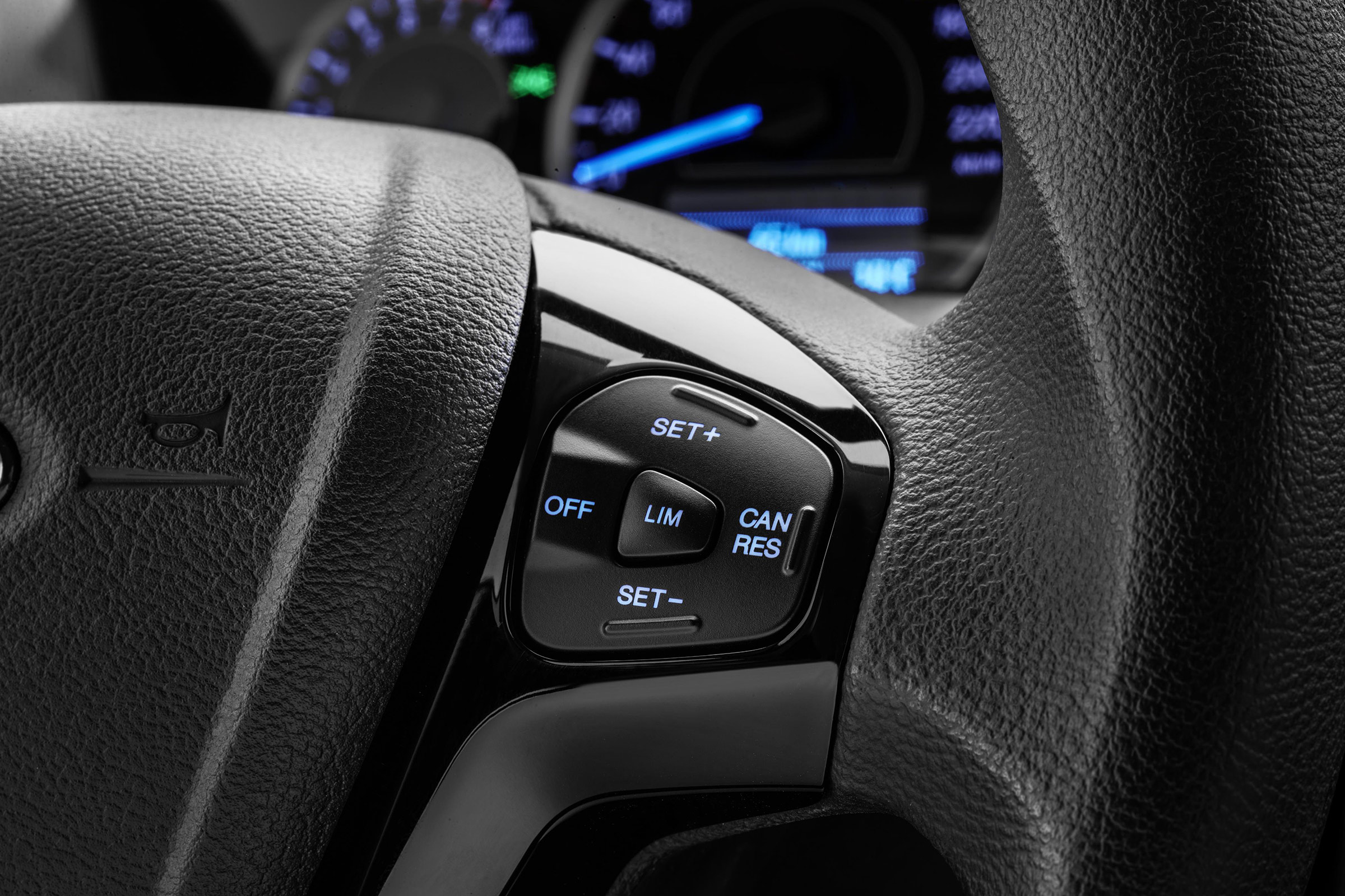 Ford Ka+ hatchback steering wheel controls