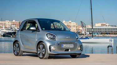 Smart EQ ForTwo hatchback front 3/4 static