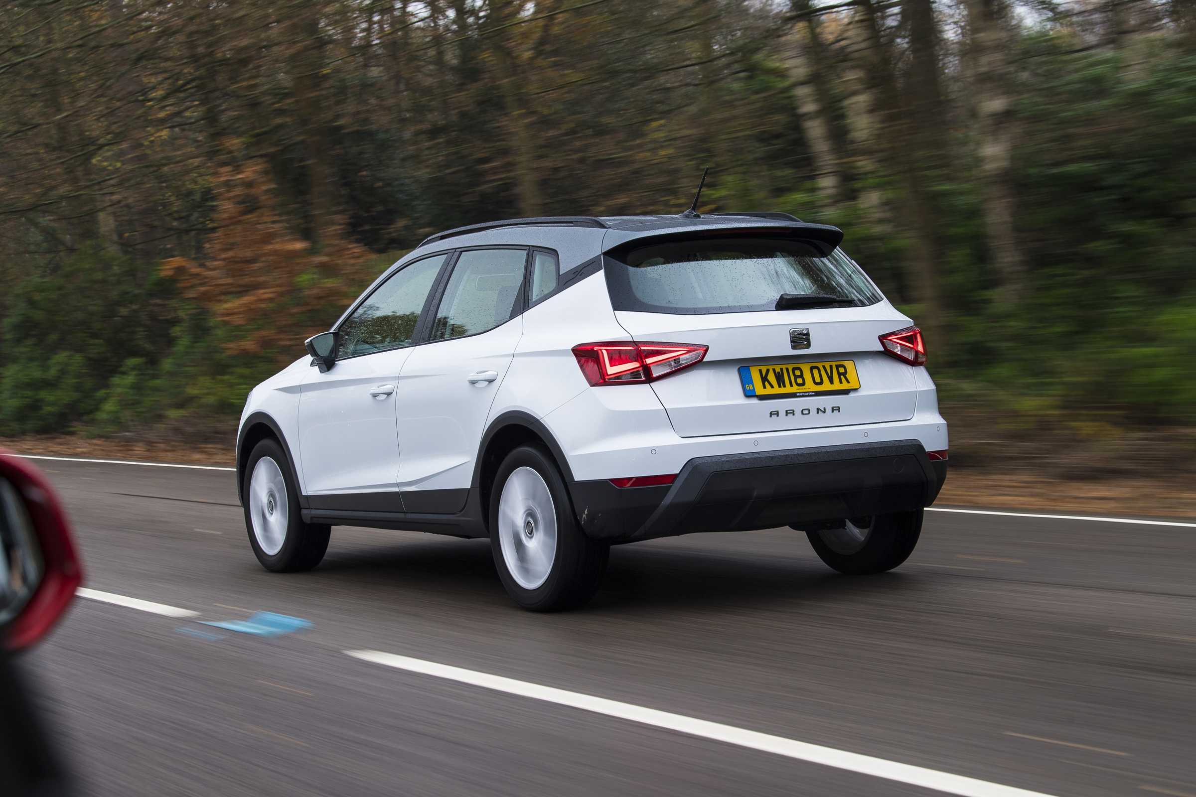 SEAT Arona - rear 3/4 view dynamic