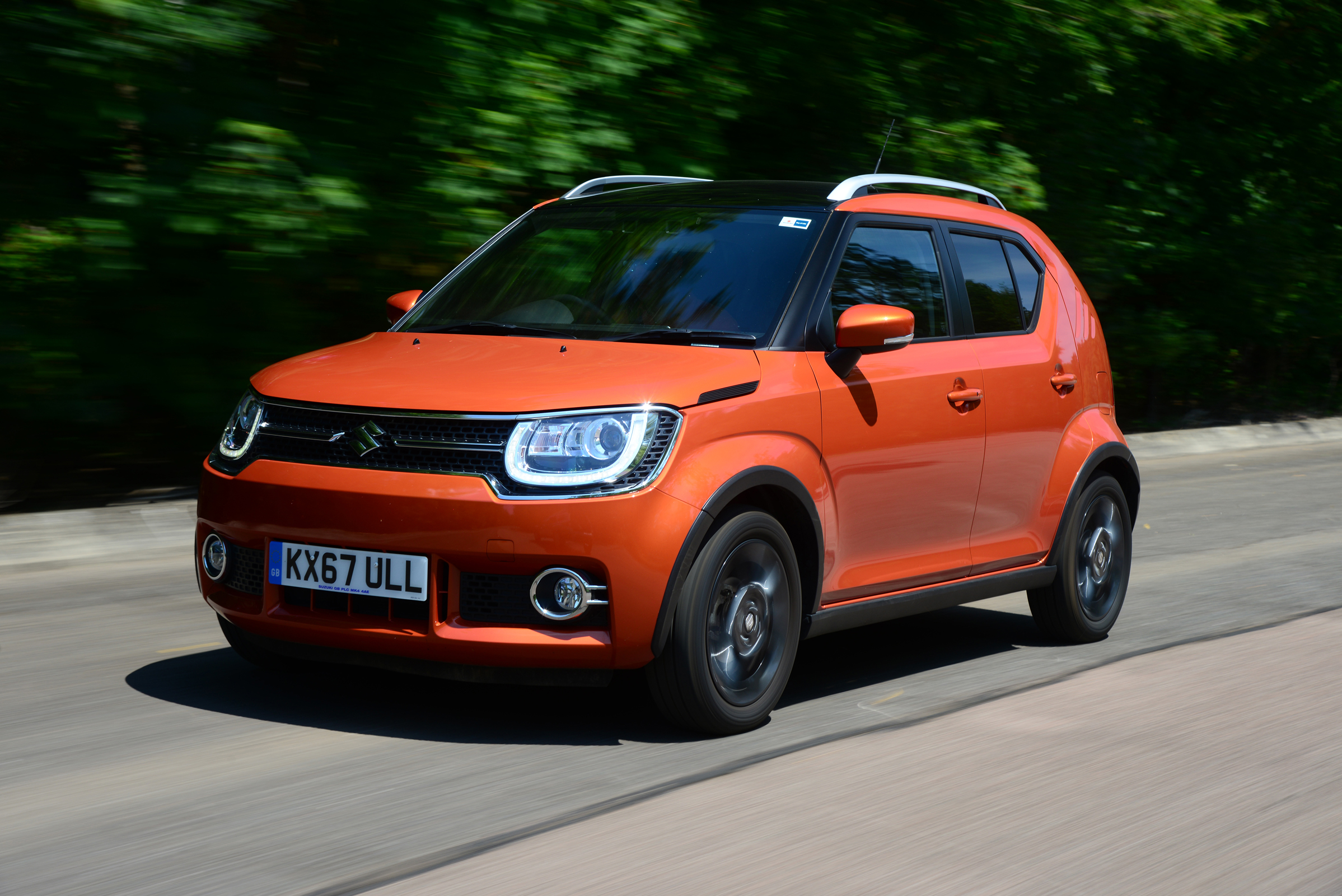 Suzuki Ignis - front 3/4 dynamic 