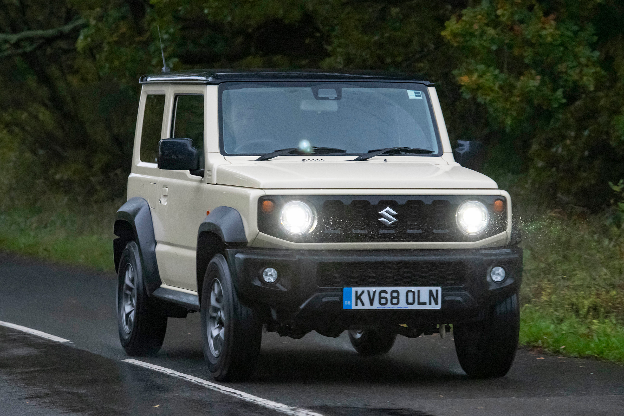 Suzuki Jimny SUV front action