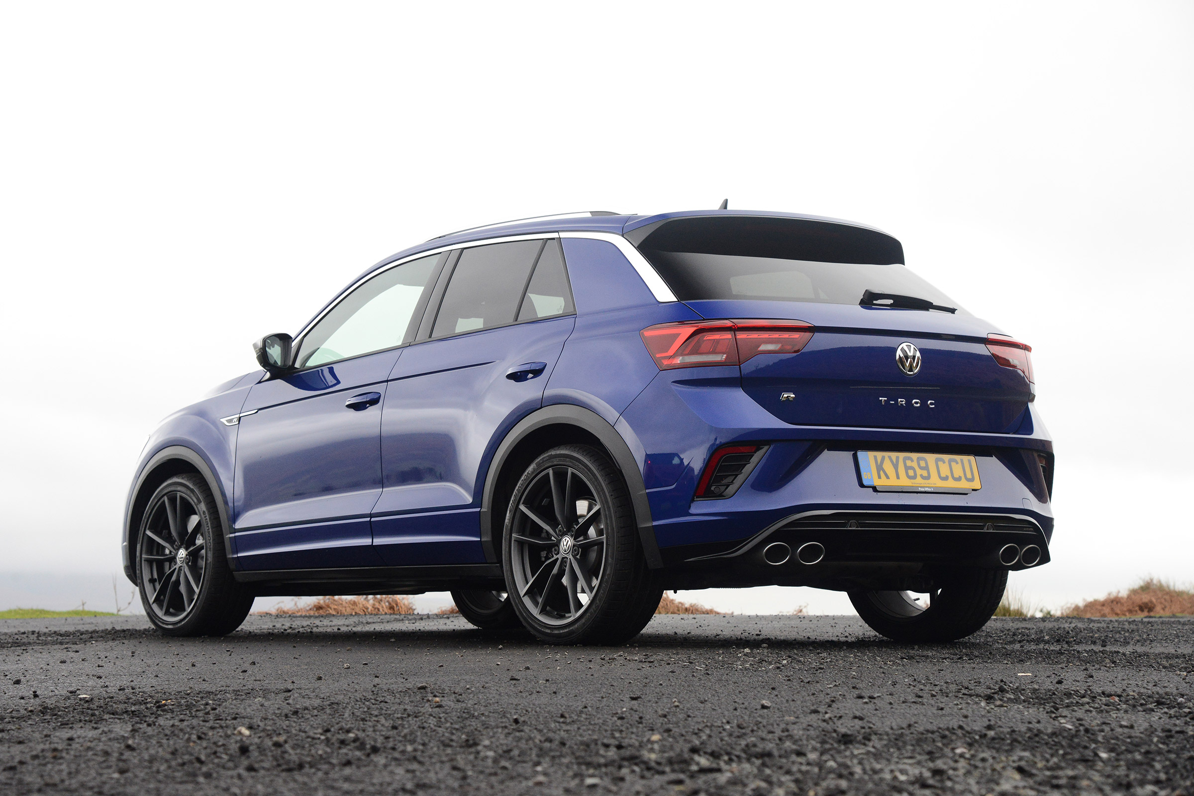 Volkswagen T-Roc R rear