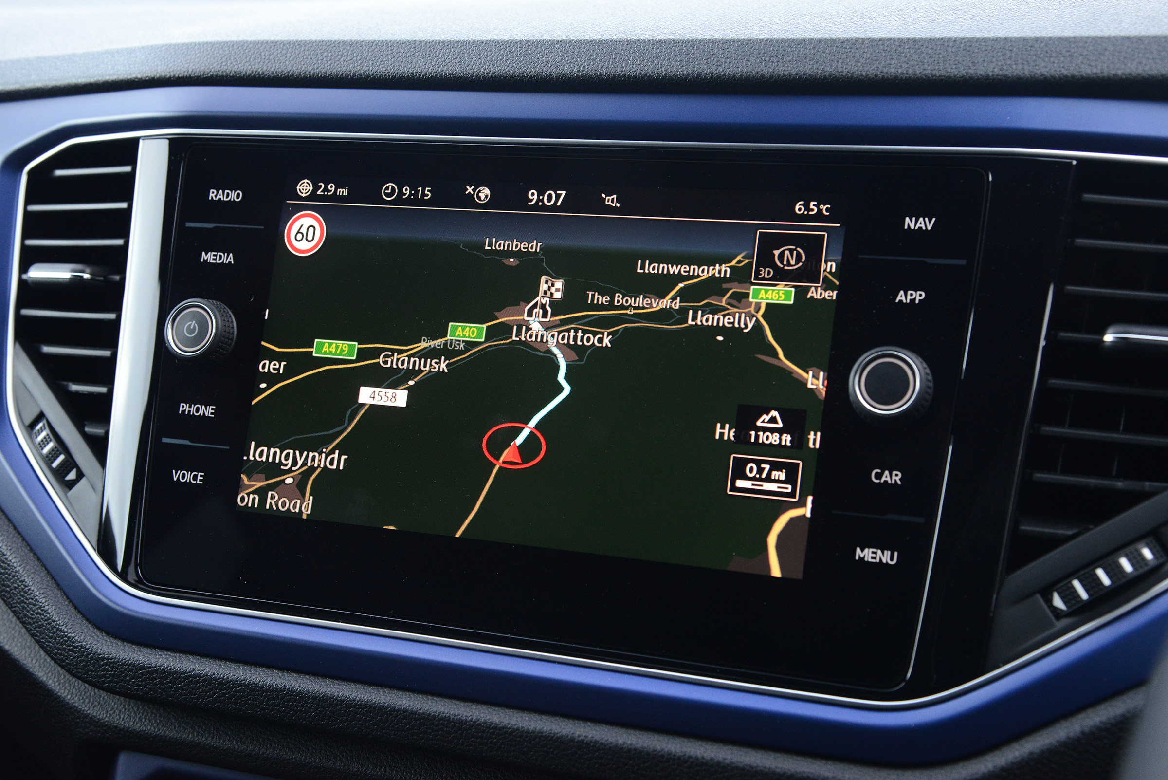 Volkswagen T-Roc R sat nav