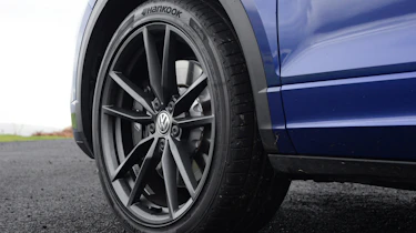 Volkswagen T-Roc R alloy wheel