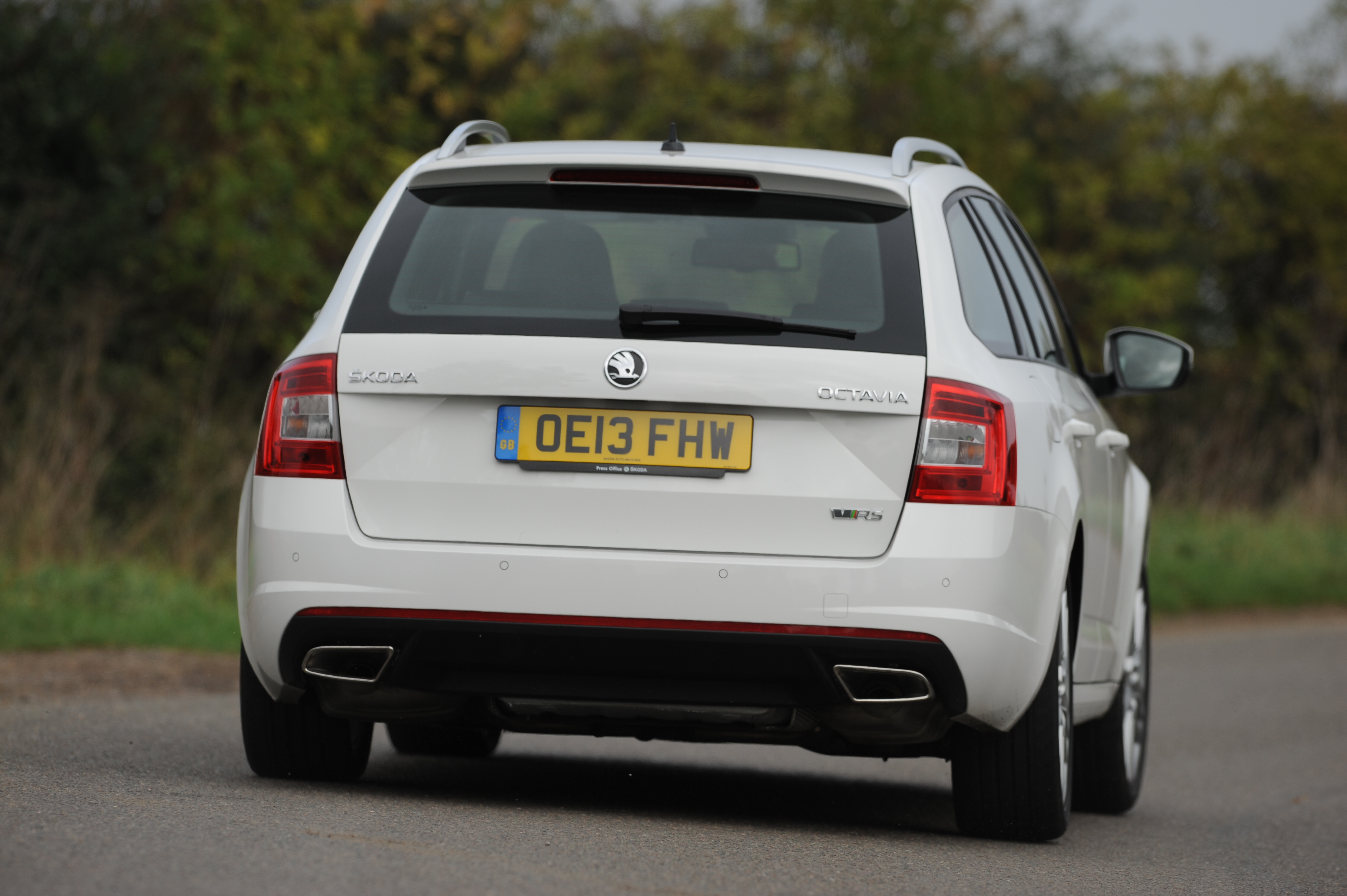 Skoda Octavia vRS - rear 3/4 view