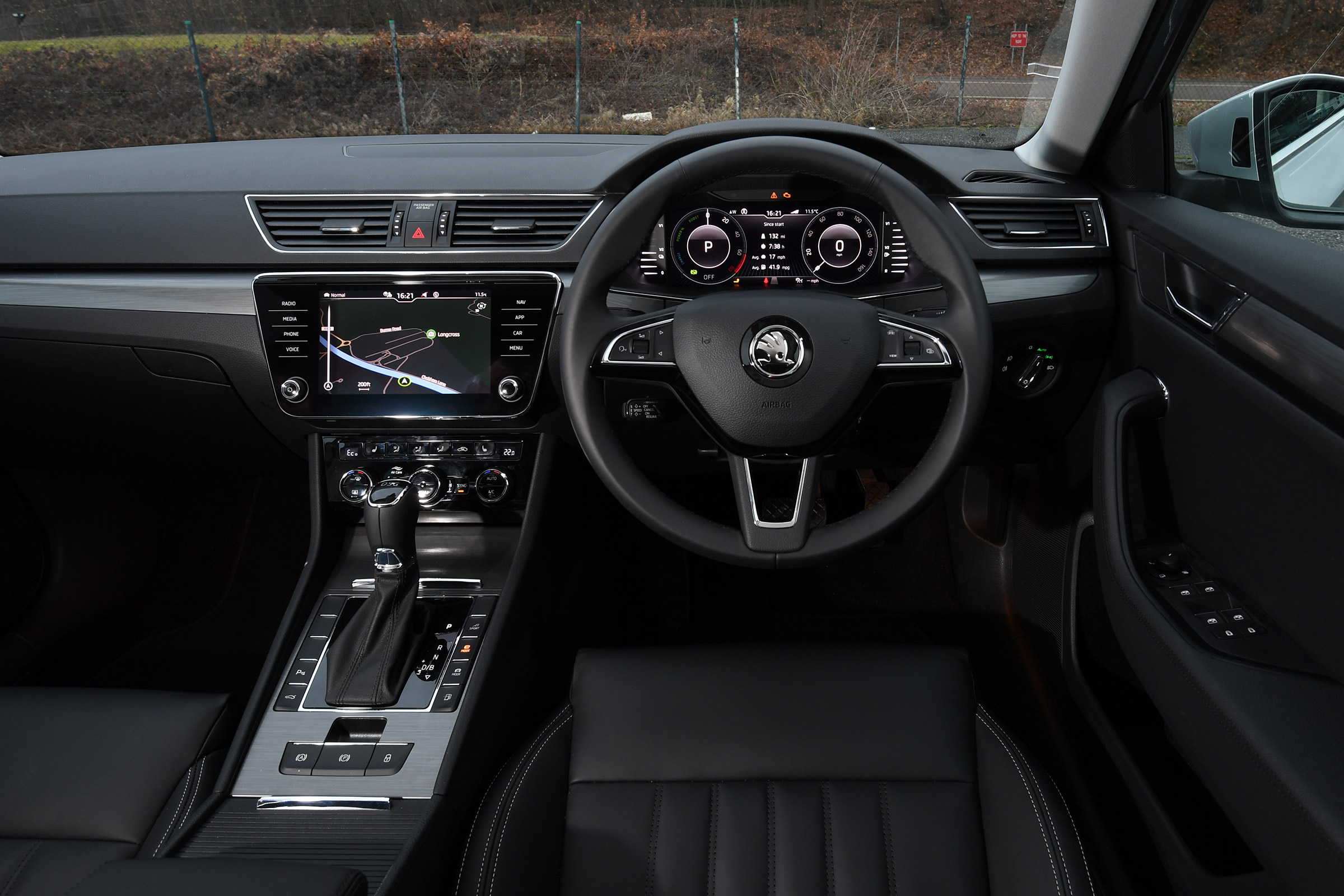 Skoda Superb Estate interior