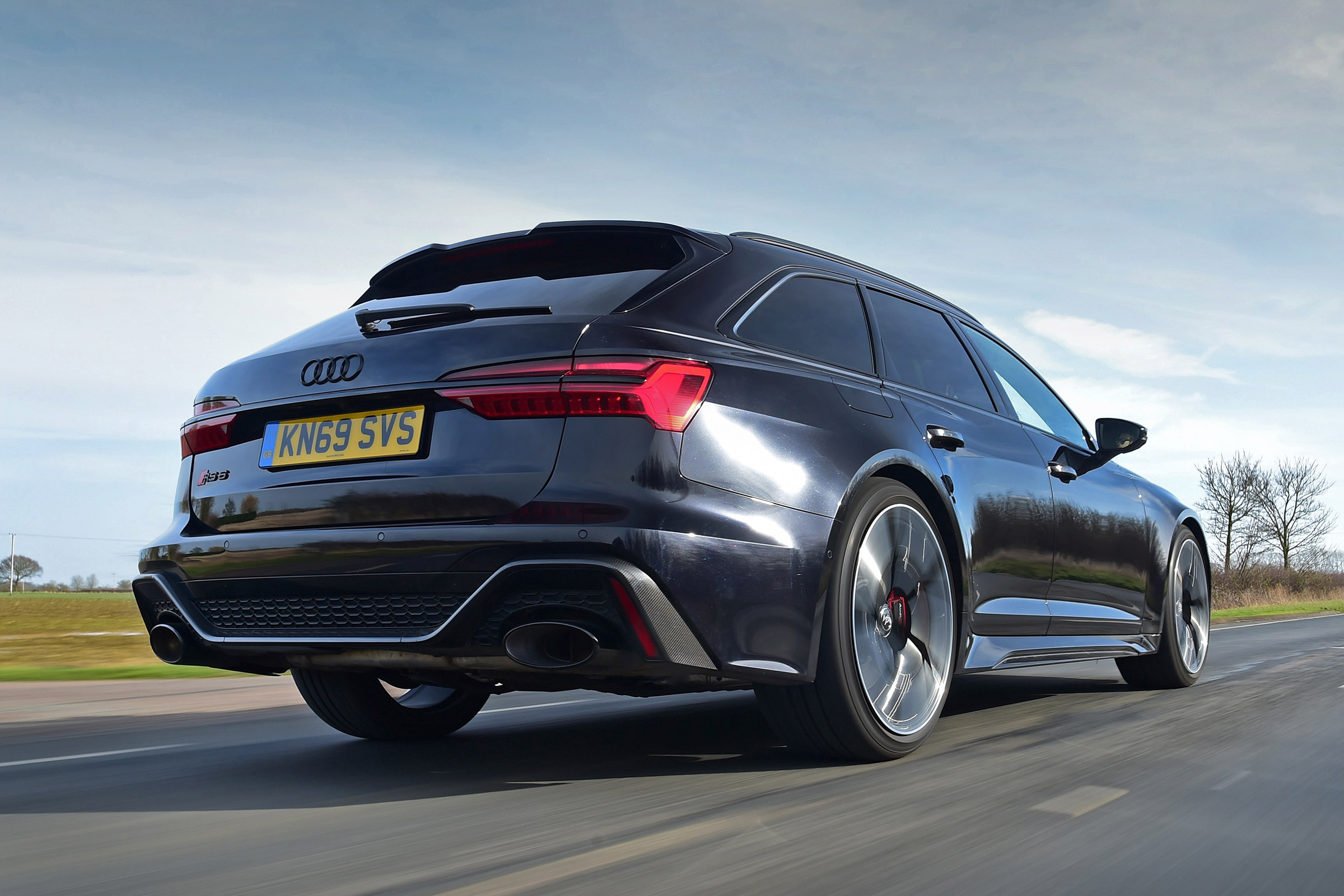 Audi RS6 Avant estate rear 3/4 driving