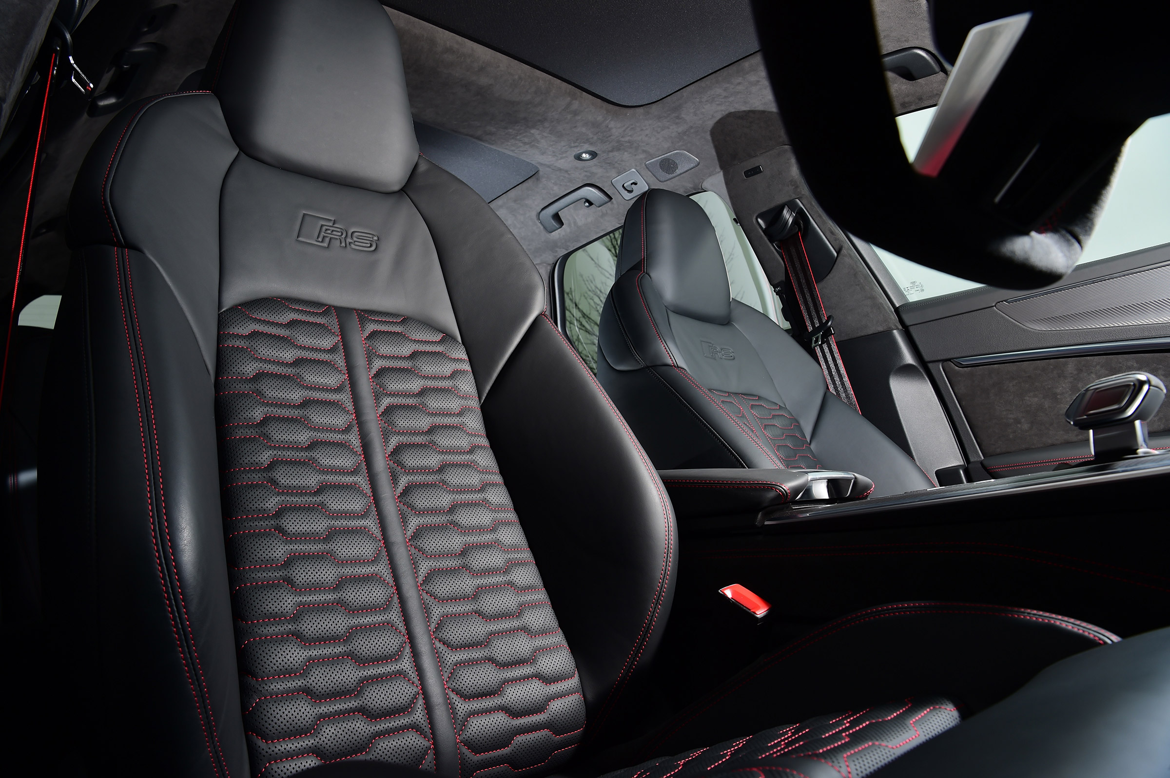 Audi RS6 Avant estate interior