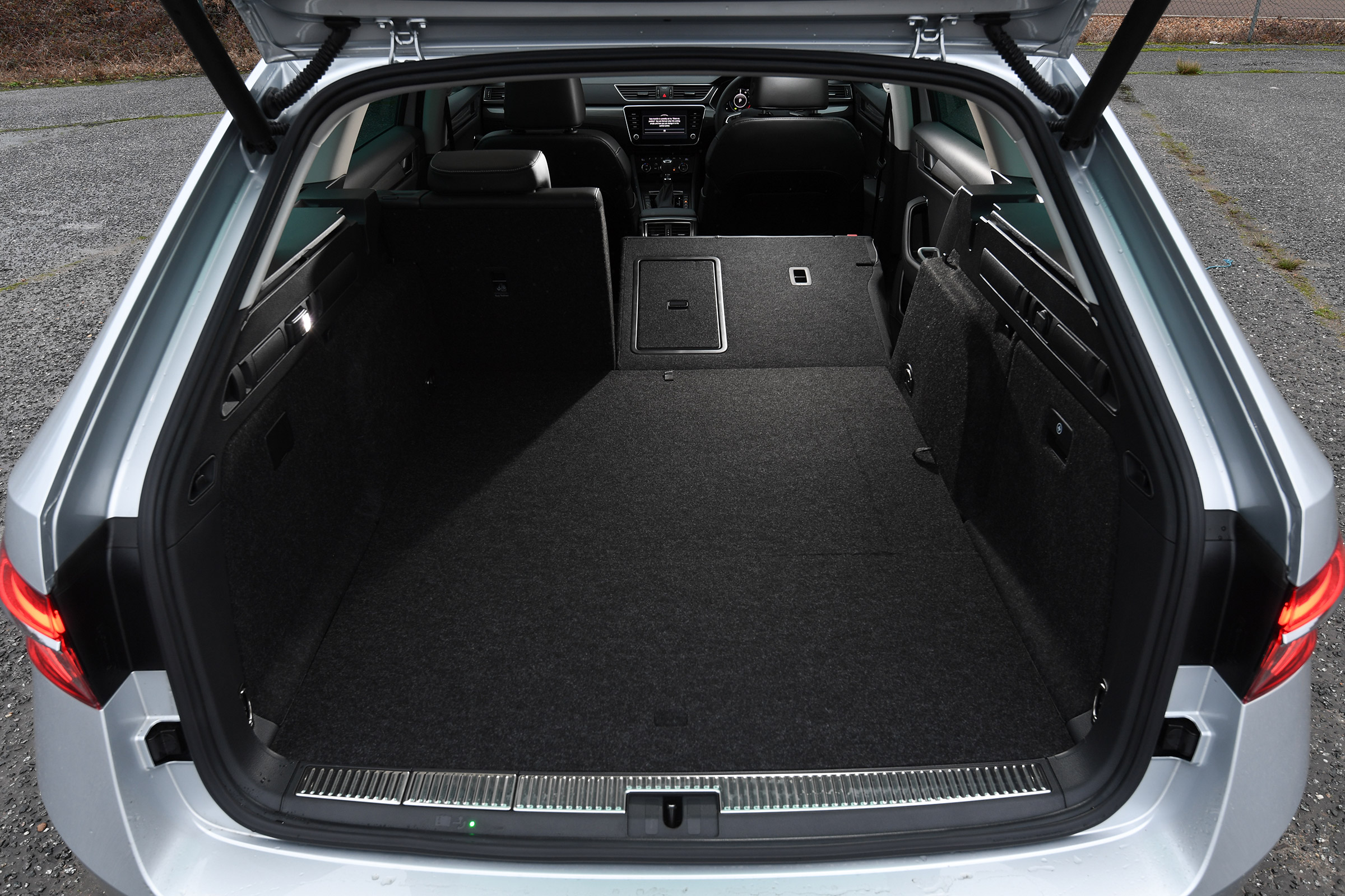 Skoda Superb Estate boot