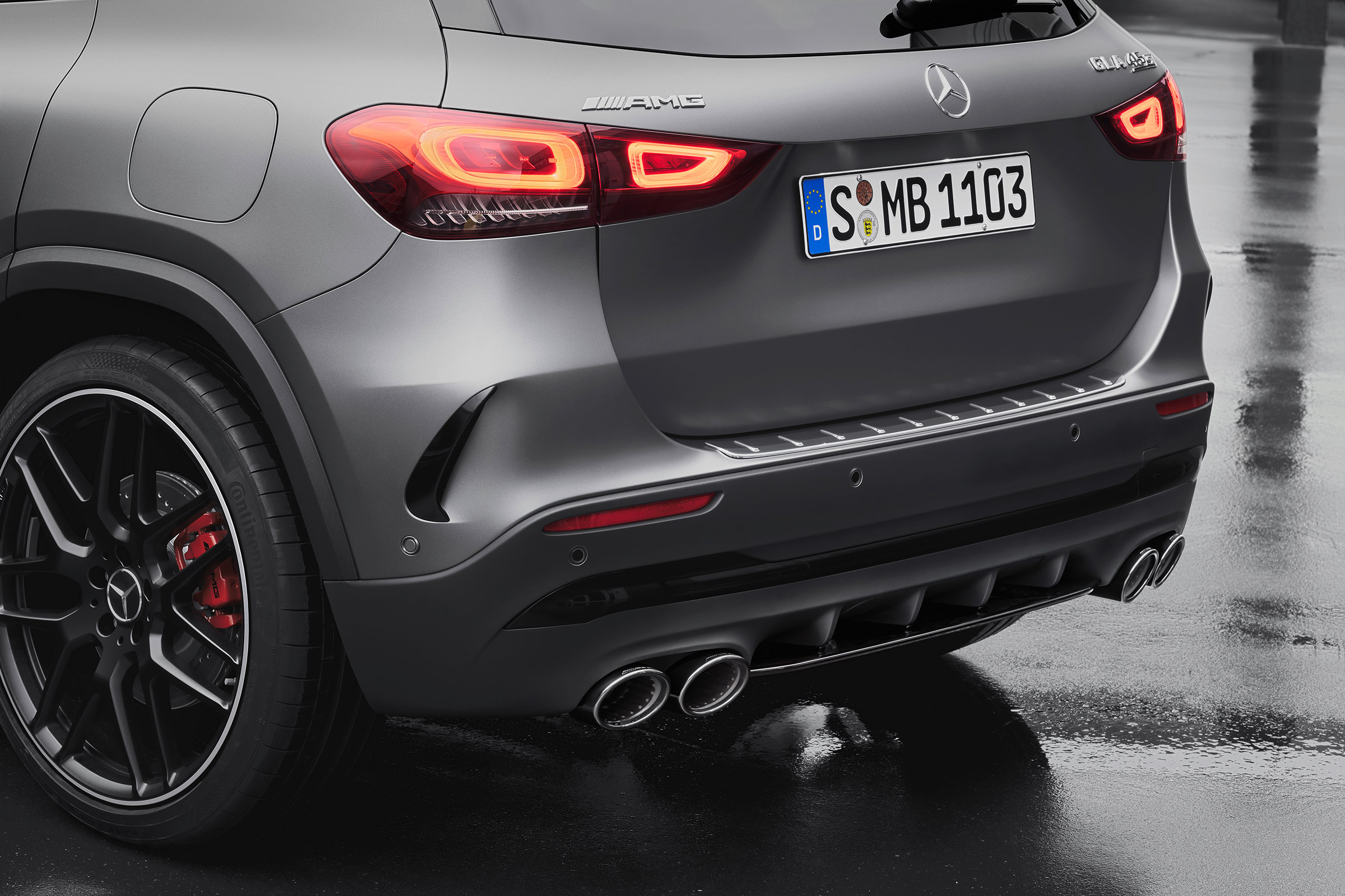 Mercedes-AMG GLA 45 S SUV rear bumper