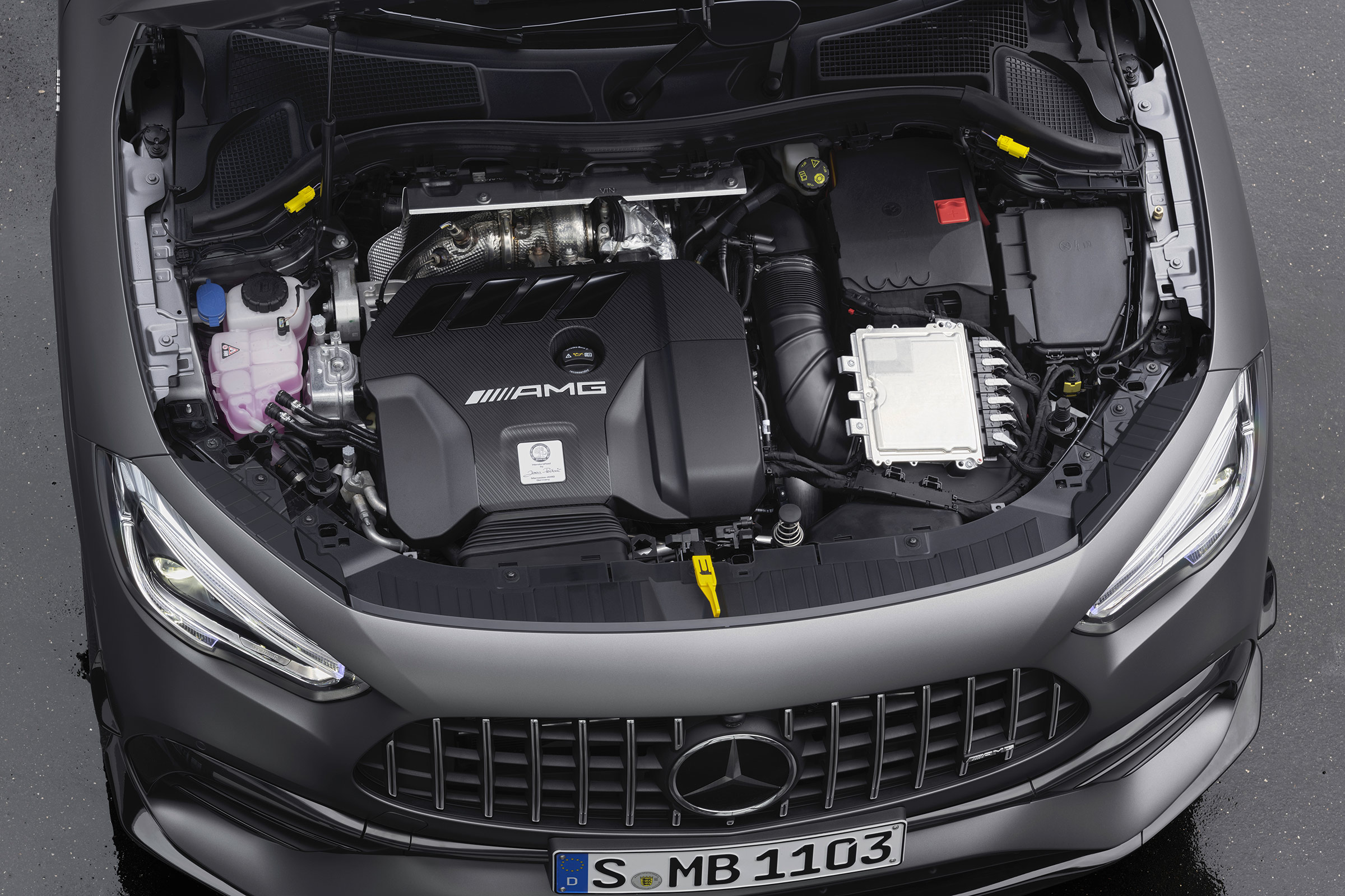 Mercedes-AMG GLA 45 S SUV engine