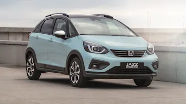 2020 Honda Jazz Crosstar - front 3/4 view