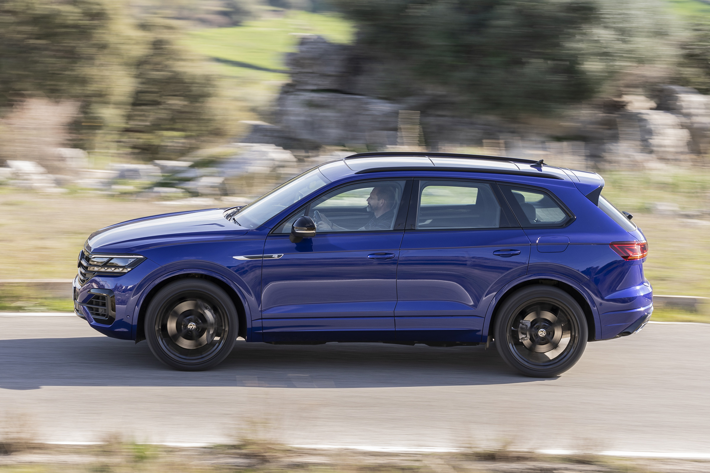 Volkswagen Touareg R driving - side view