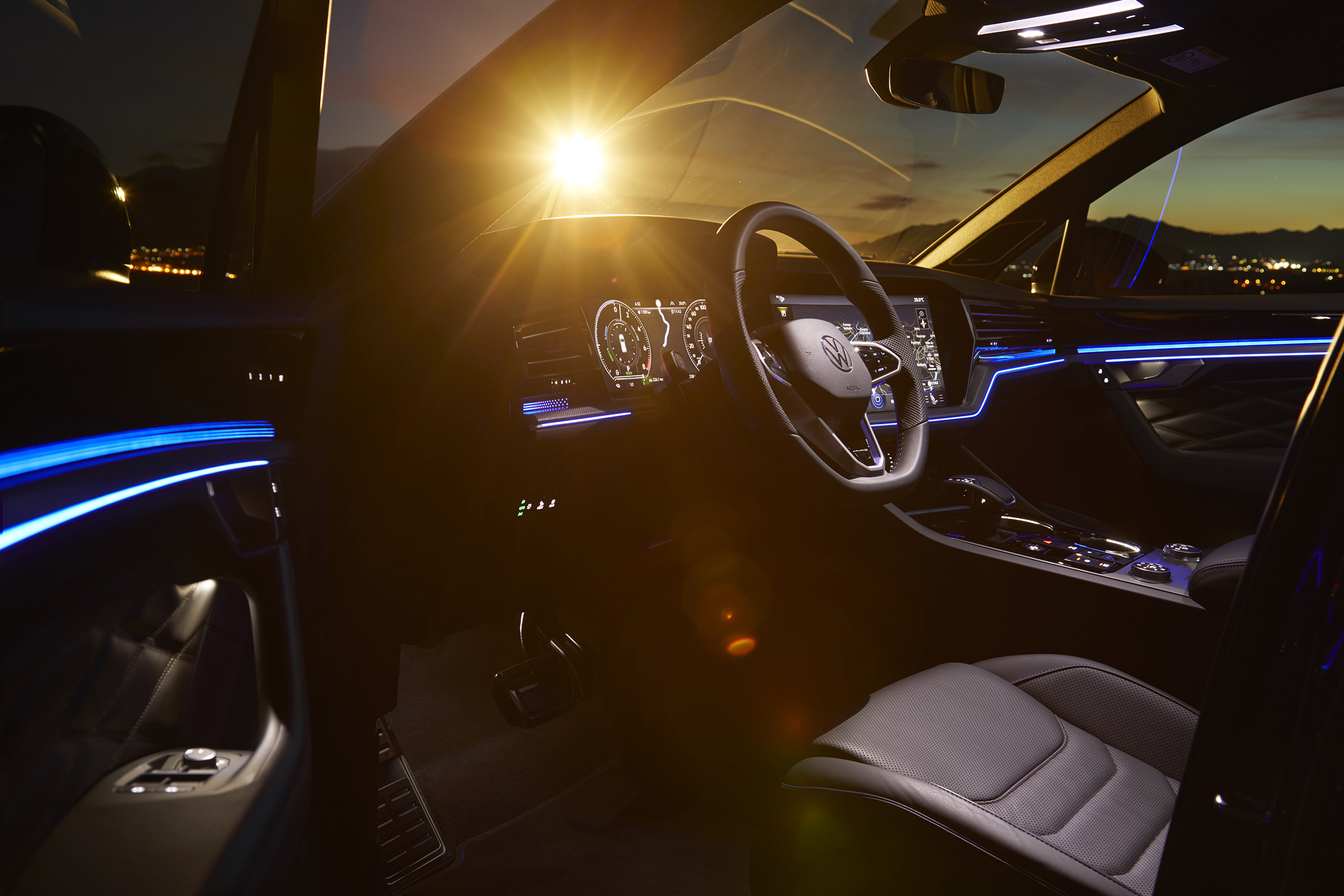 Volkswagen Touareg R interior at night - side view