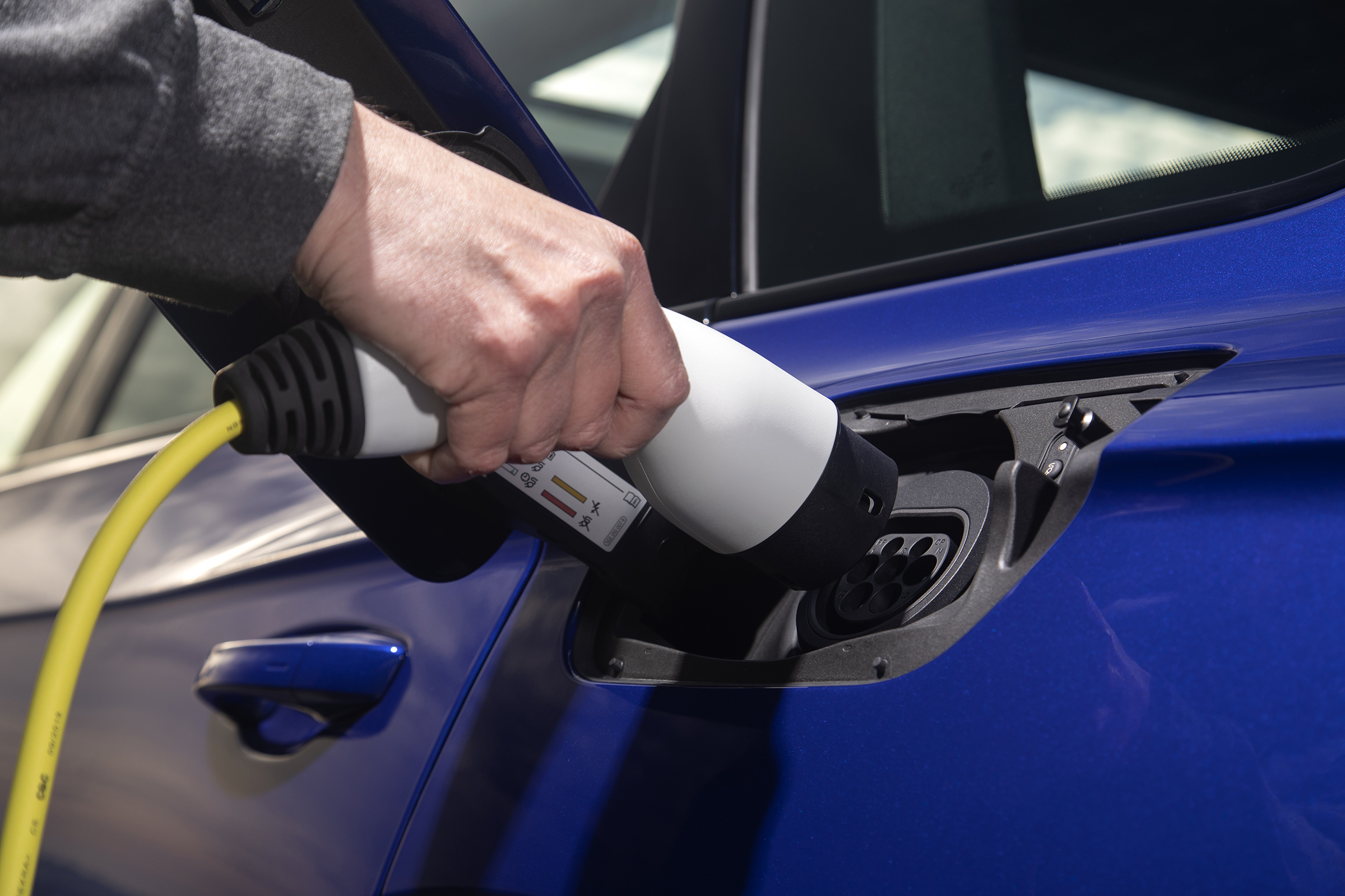 Volkswagen Touareg R plug in socket