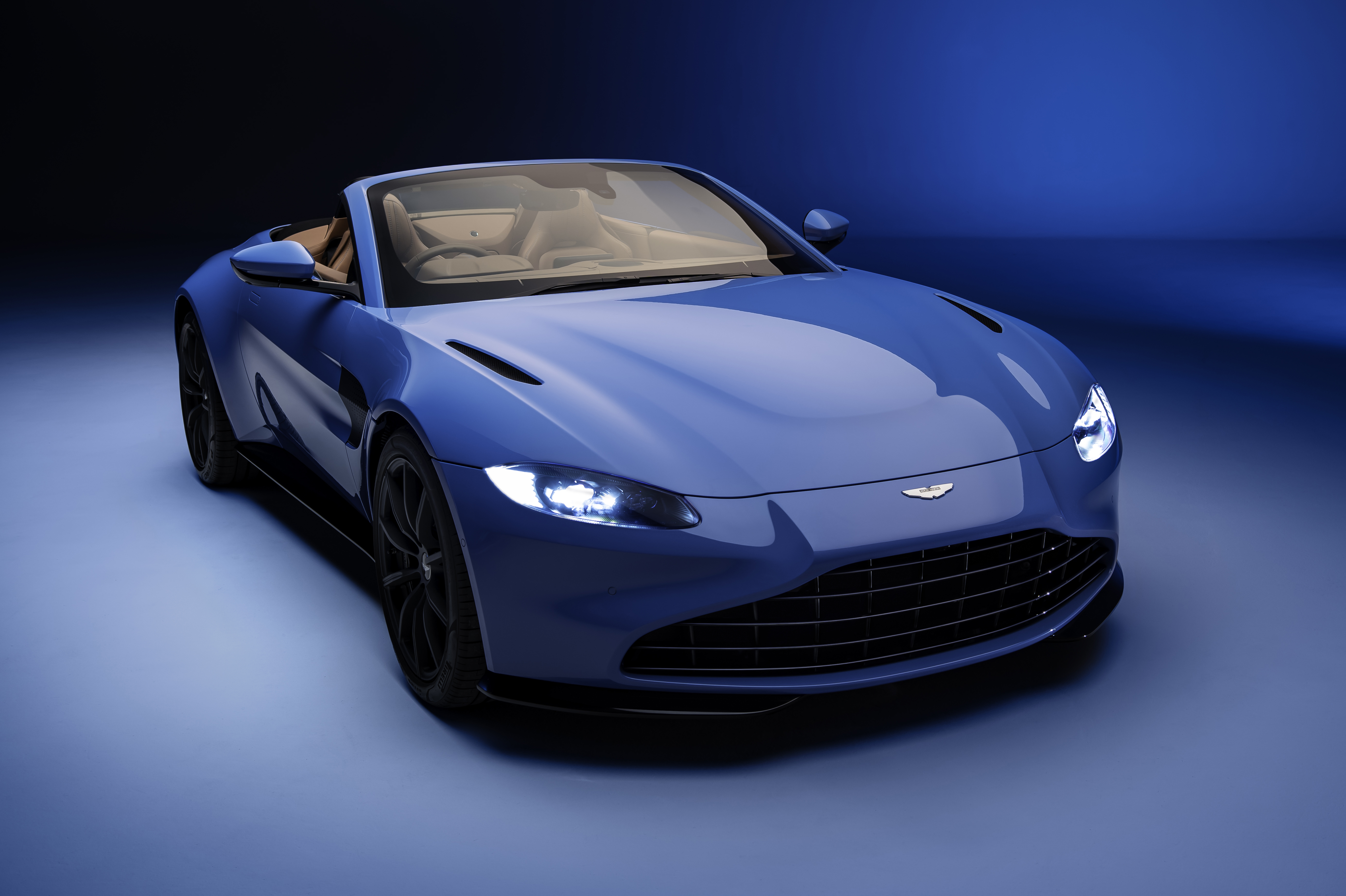2020 Aston Martin Vantage Roadster - front 3/4 view