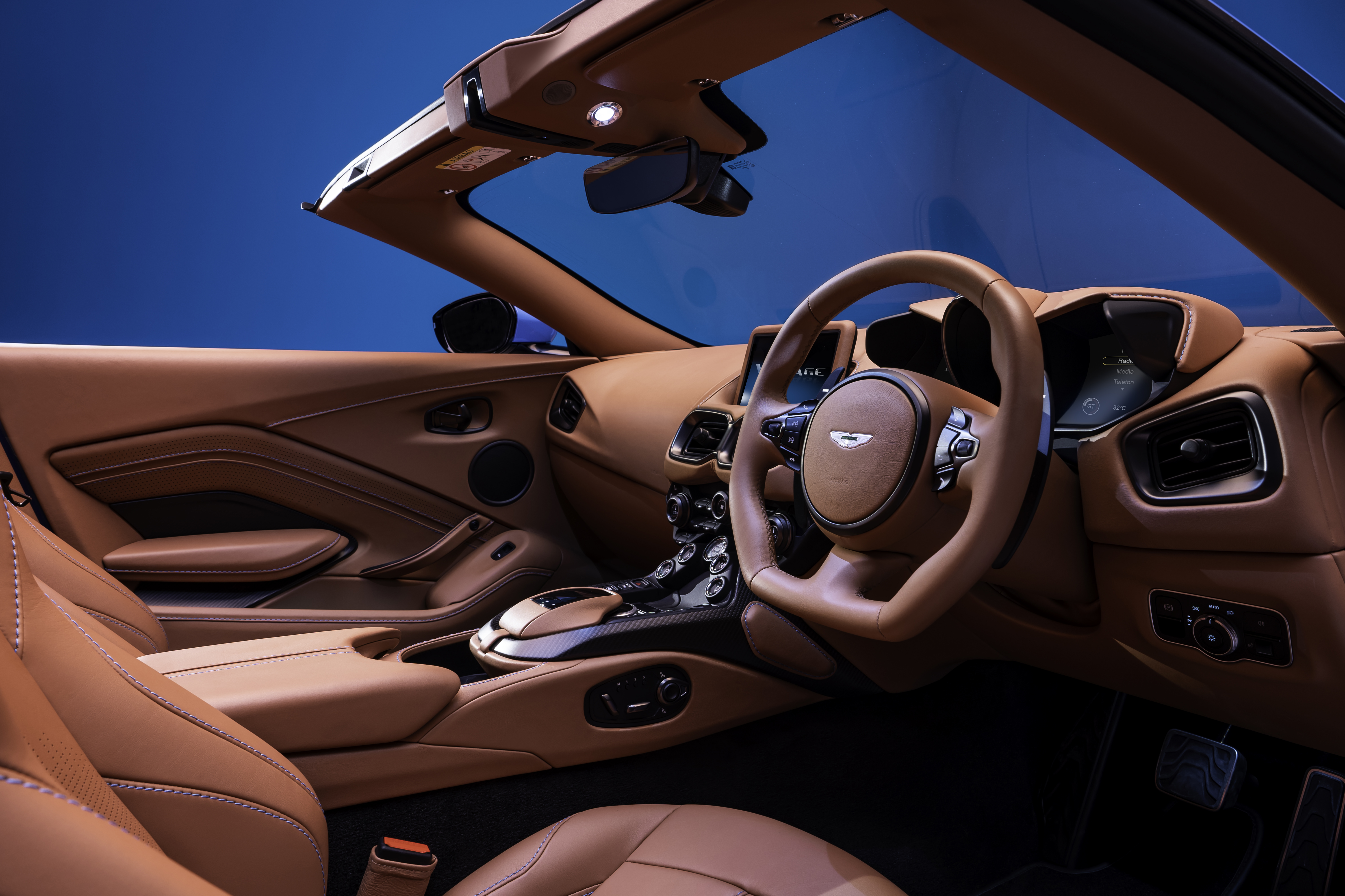 2020 Aston Martin Vantage Roadster - interior
