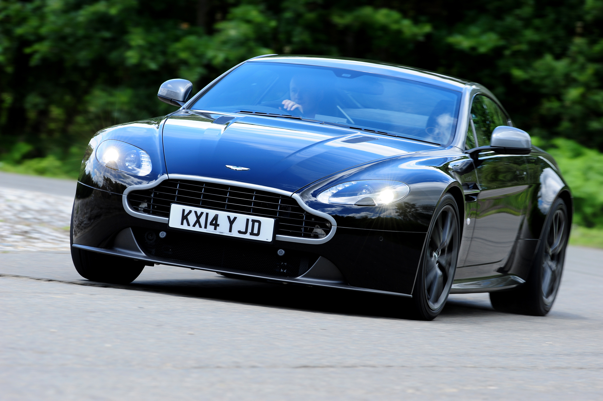 Aston Martin Vantage - front 3/4 view