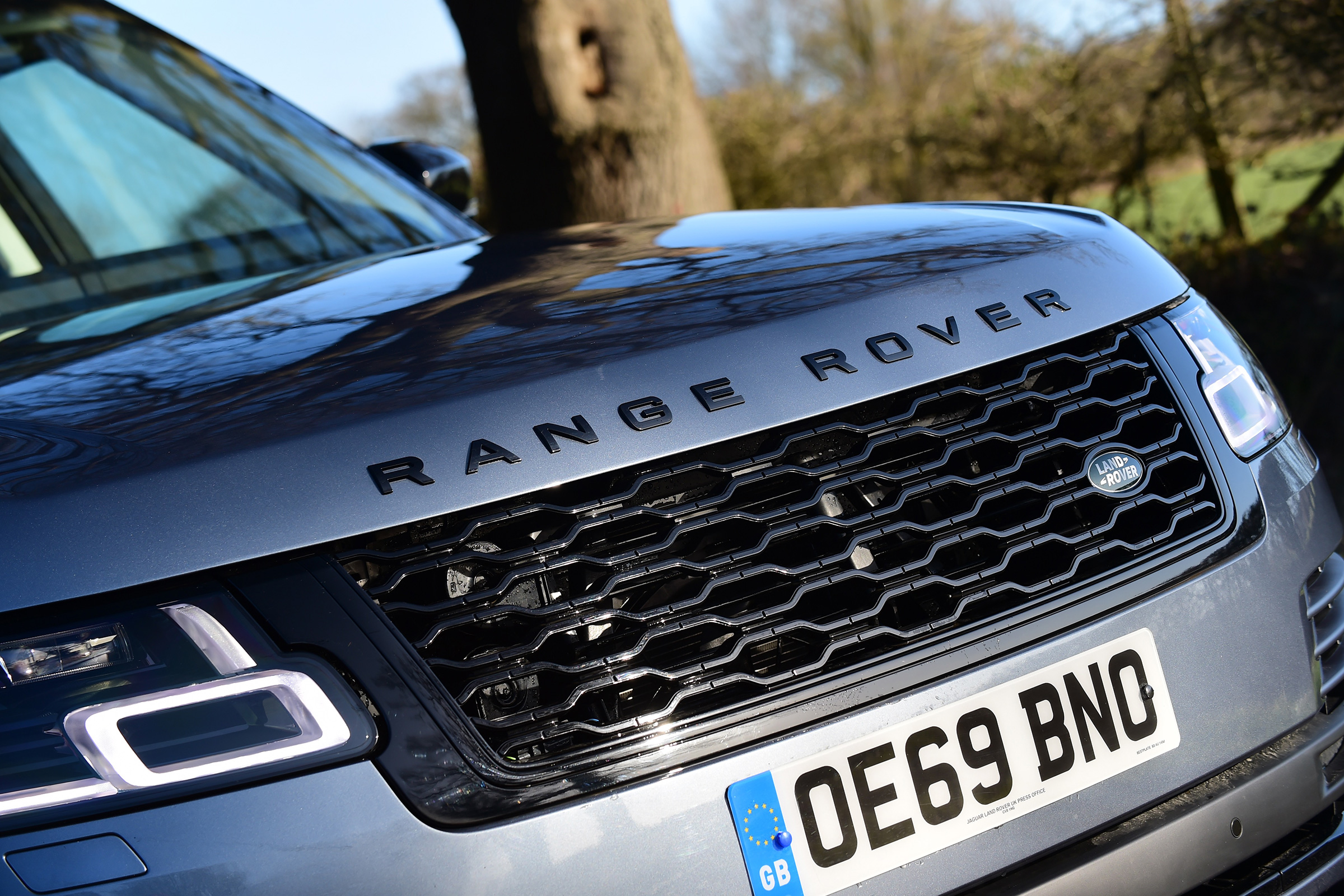 2020 Range Rover Vogue P400 - Front end detail