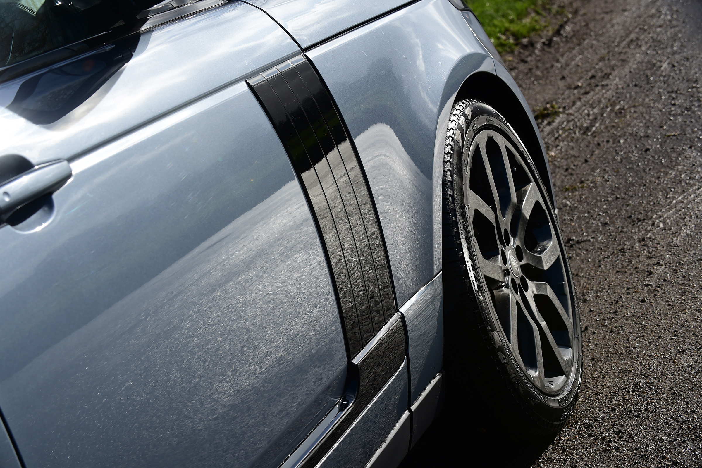 2020 Range Rover Vogue P400 - Offside detail