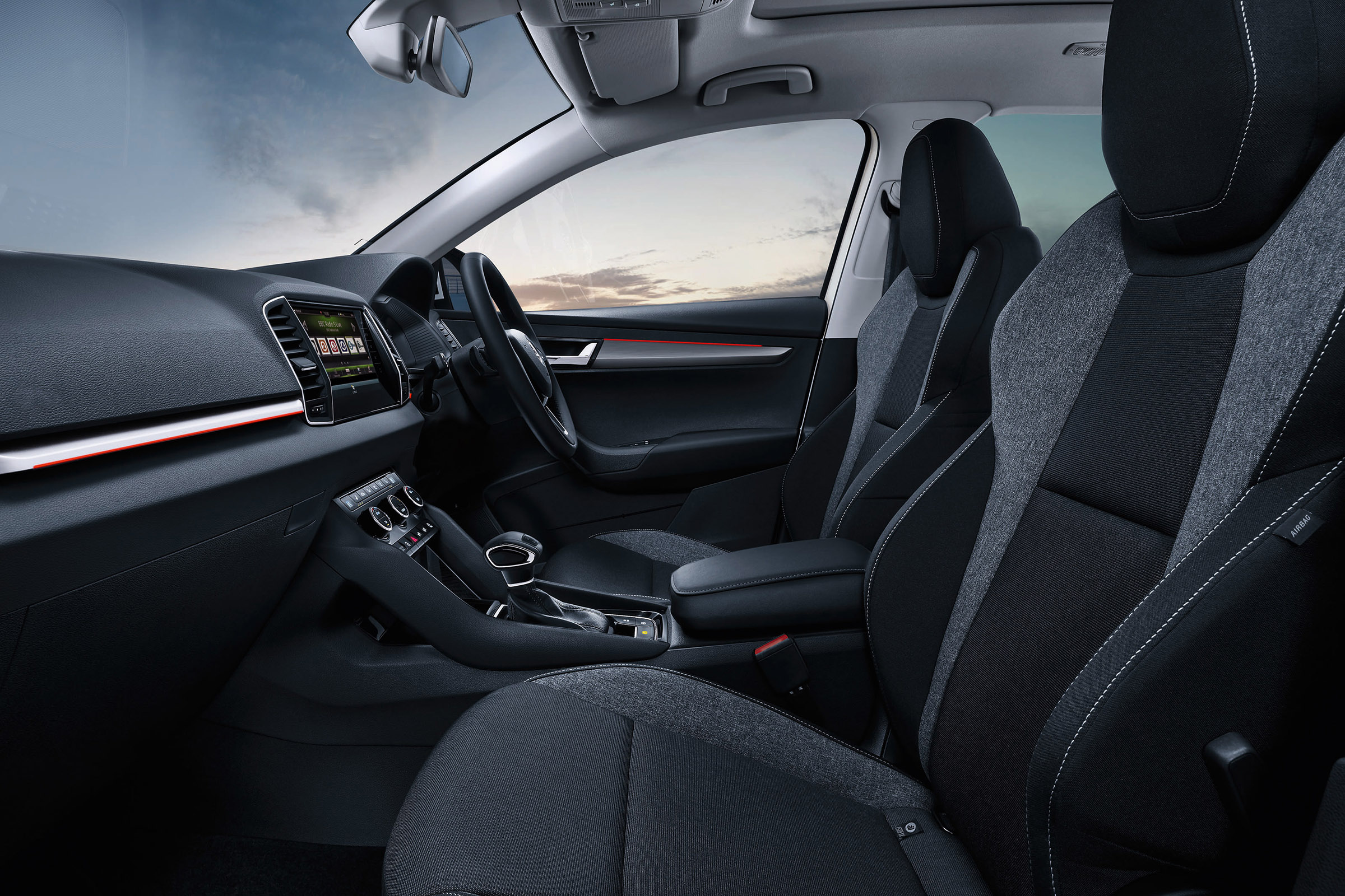 Skoda Karoq SE Drive interior